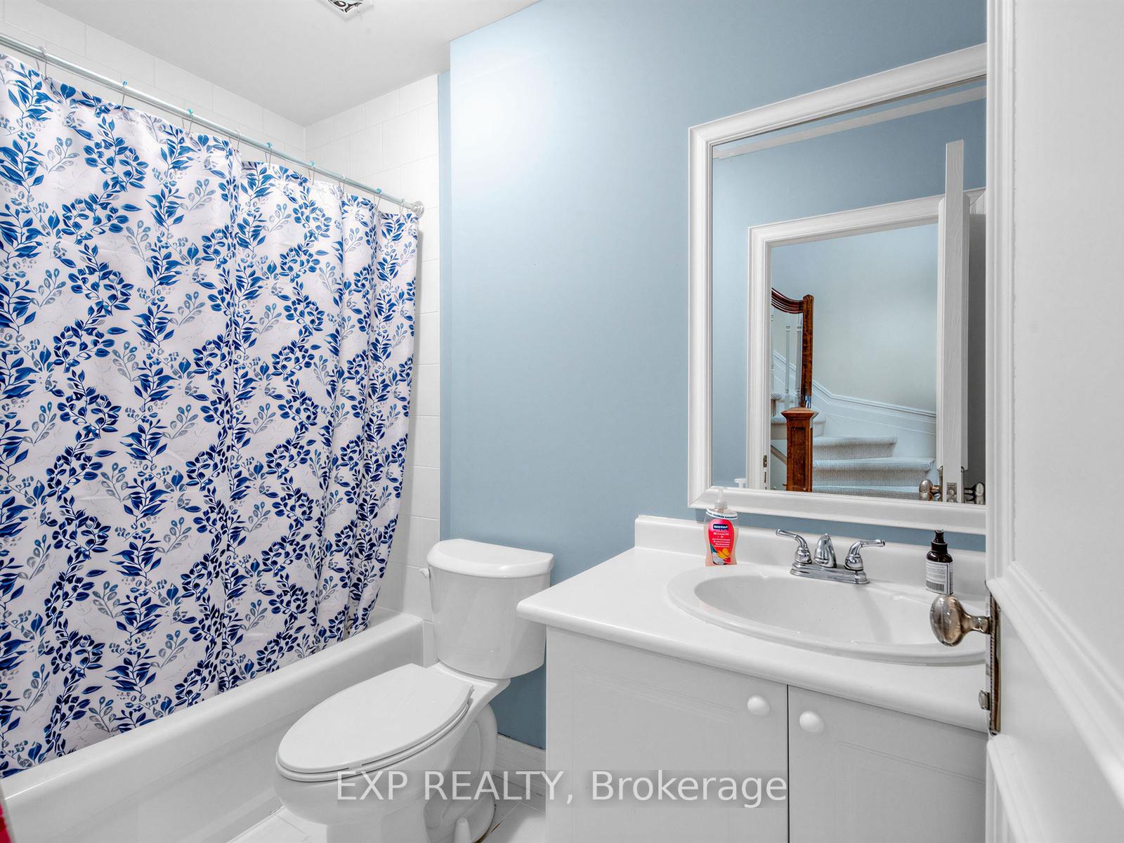 Photo 33 of 241 Poplar Plains Road, Toronto, Casa Loma — HOMEH