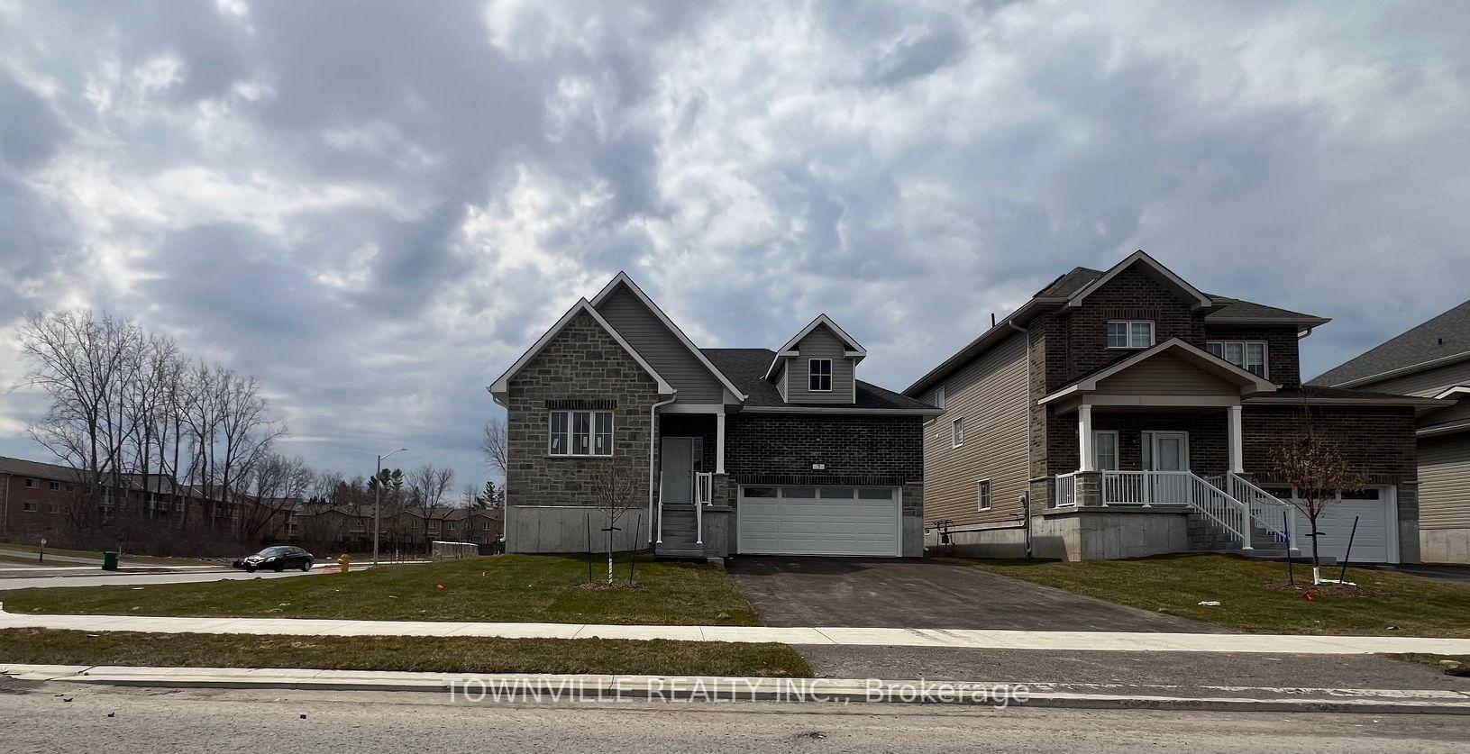 Photo 1 of 3 Bradden Crescent, Belleville, Belleville Ward — HOMEH