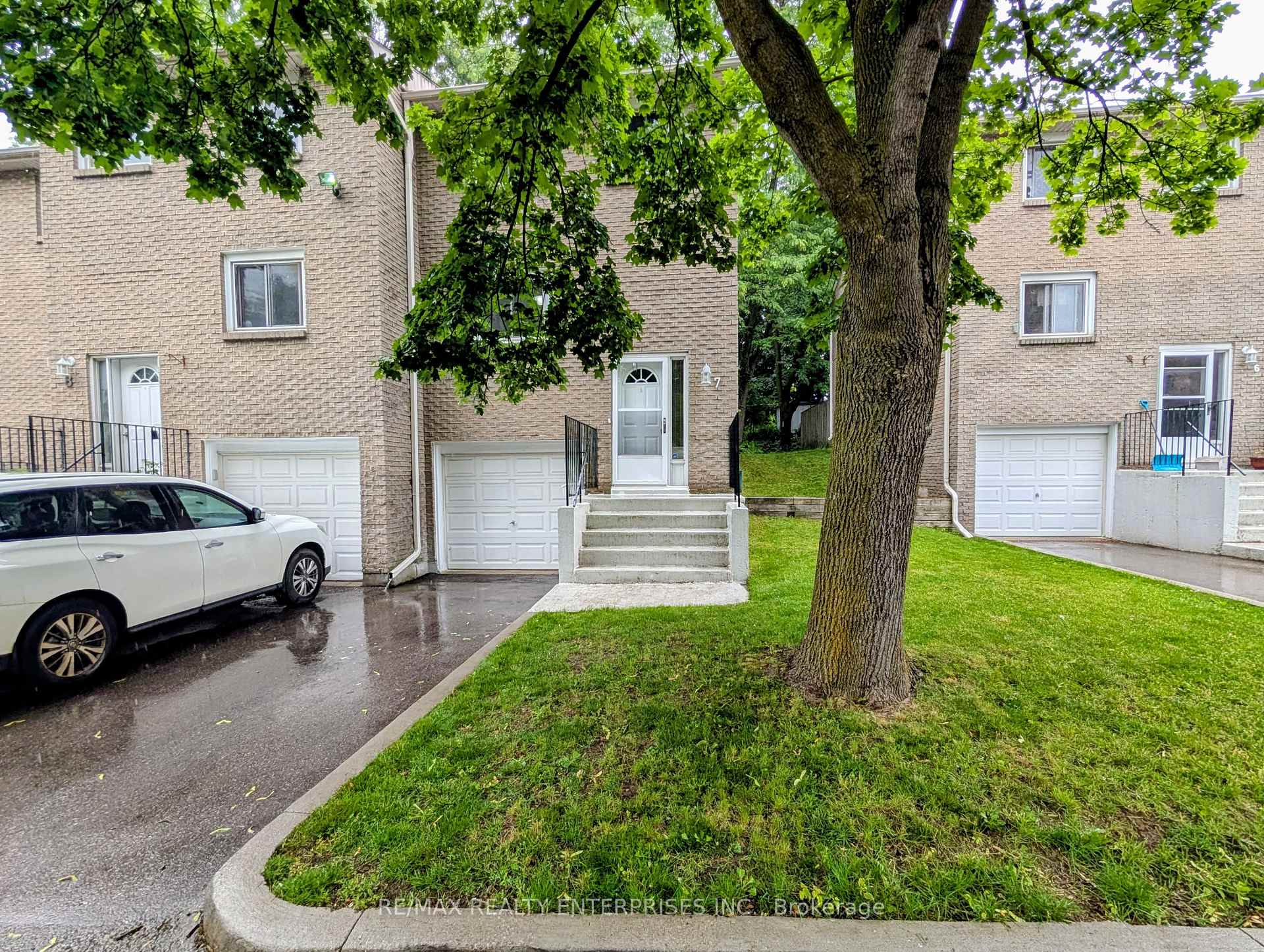 Photo of Unit 7, 121 Morgan Avenue