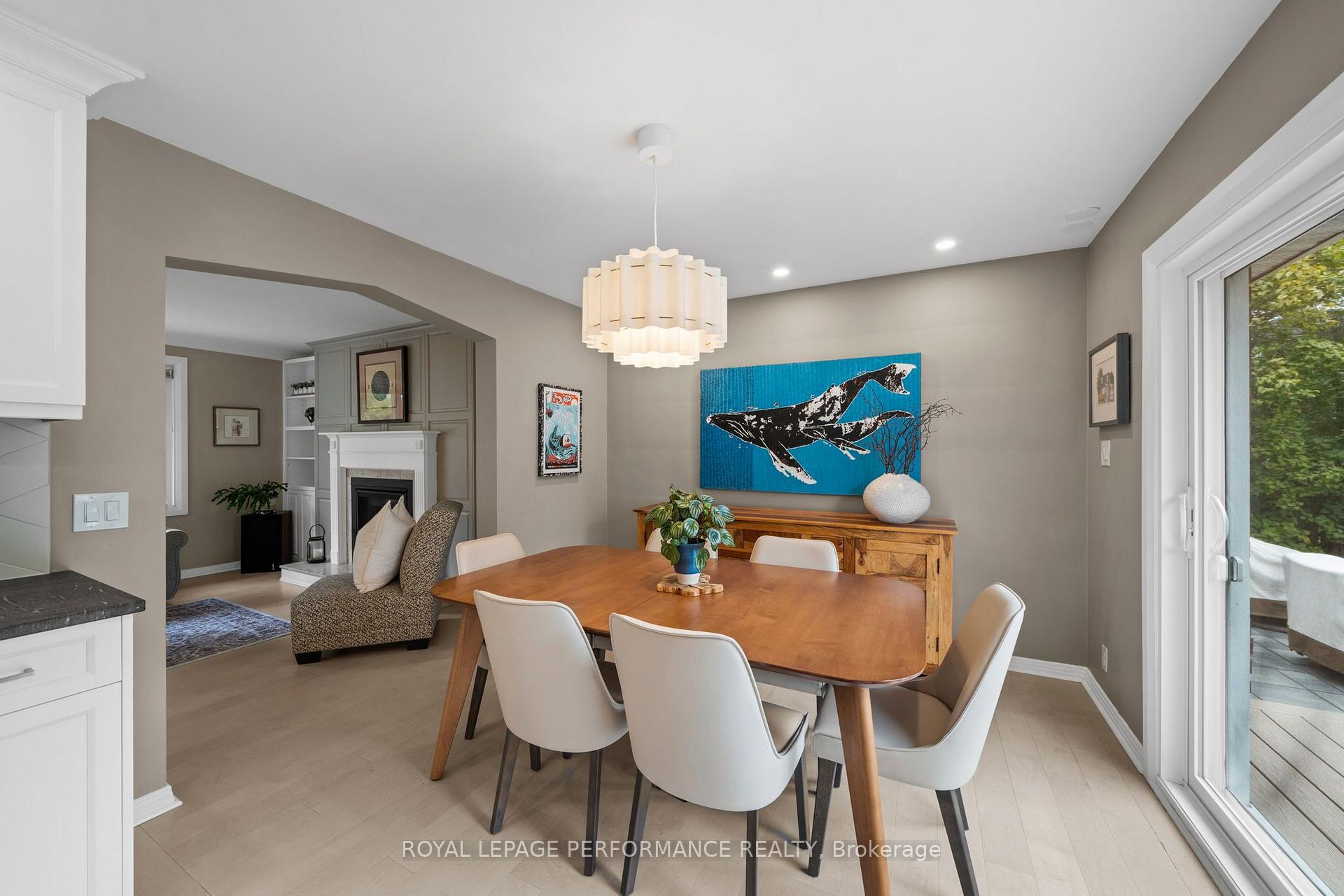 Photo 16 of 2189 Blossom Drive, Ottawa, Applewood Acres — HOMEH