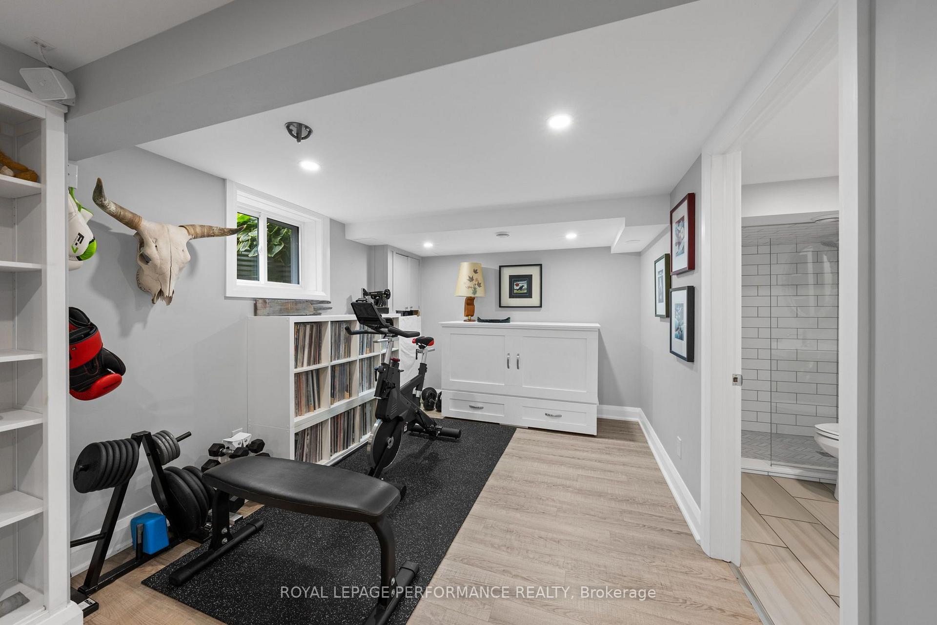Photo 30 of 2189 Blossom Drive, Ottawa, Applewood Acres — HOMEH