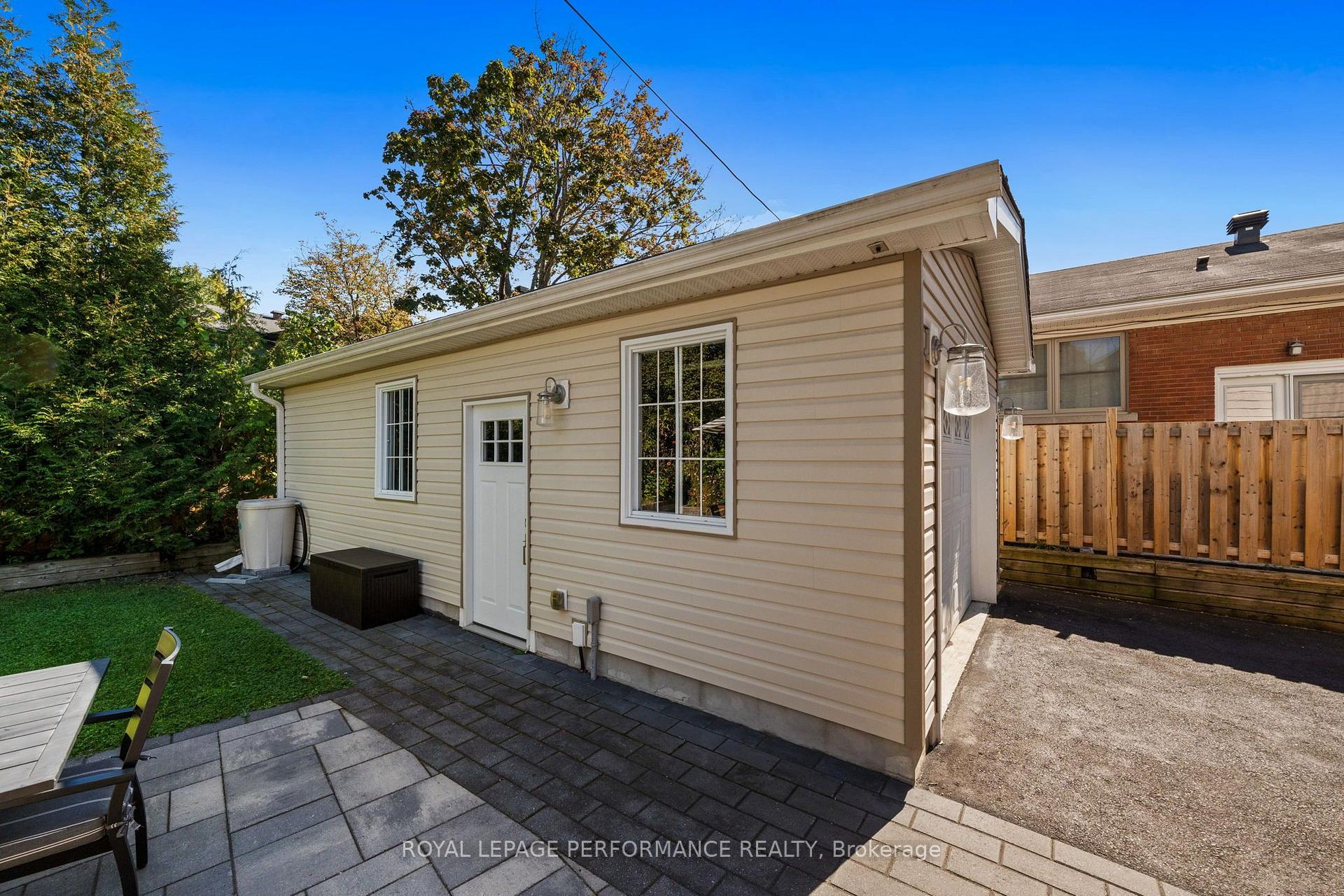 Photo 38 of 2189 Blossom Drive, Ottawa, Applewood Acres — HOMEH