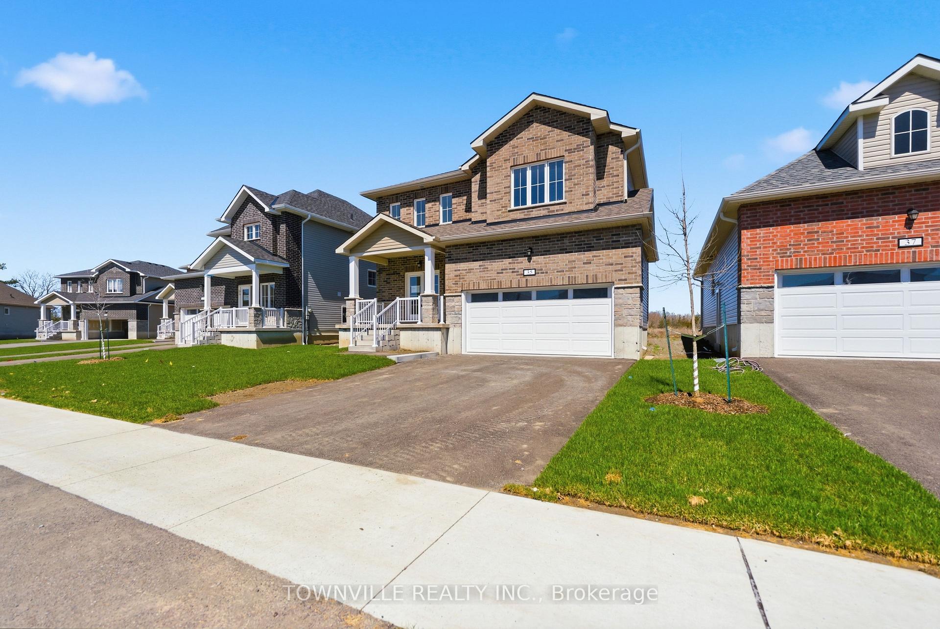 Photo 3 of 35 Bradden Crescent, Belleville, Belleville Ward — HOMEH