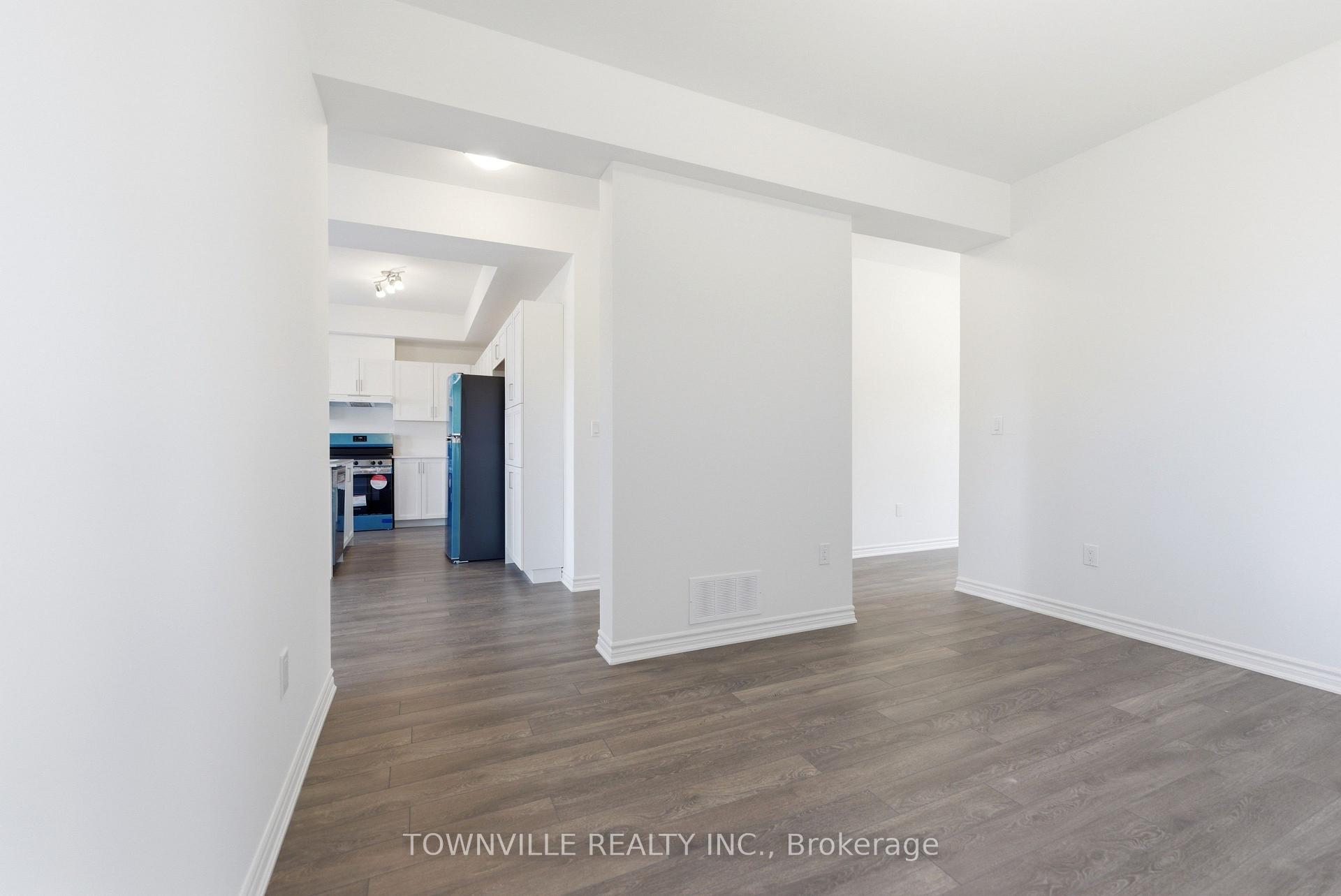 Photo 12 of 35 Bradden Crescent, Belleville, Belleville Ward — HOMEH