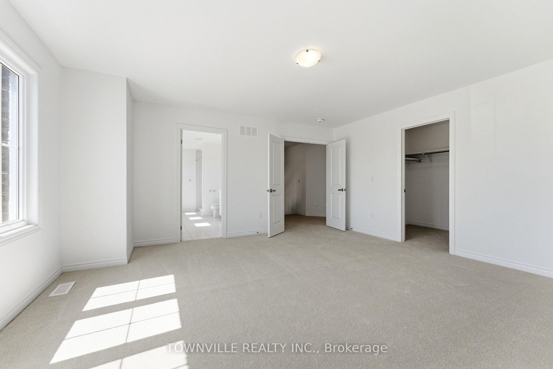 Photo 23 of 35 Bradden Crescent, Belleville, Belleville Ward — HOMEH