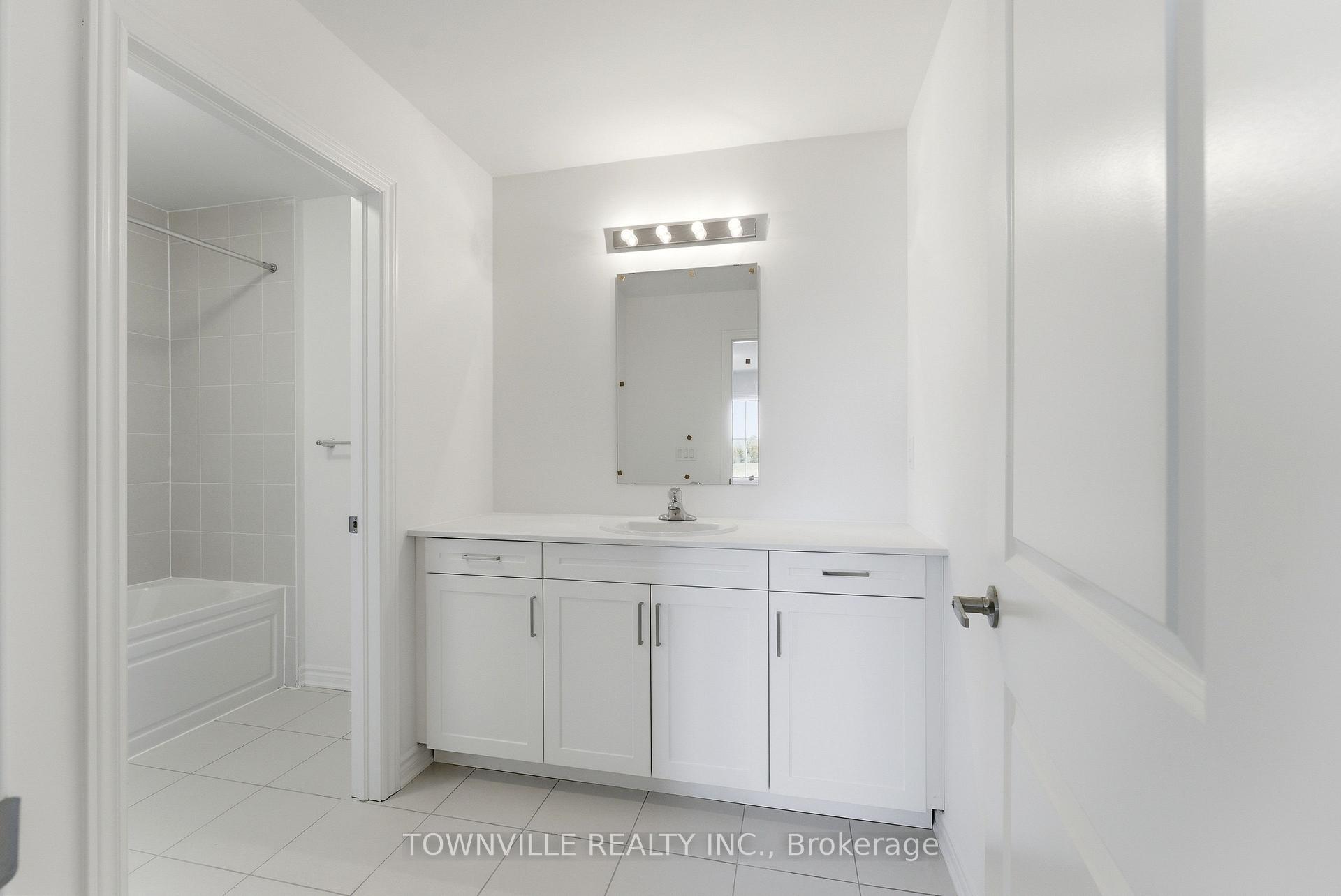 Photo 34 of 35 Bradden Crescent, Belleville, Belleville Ward — HOMEH