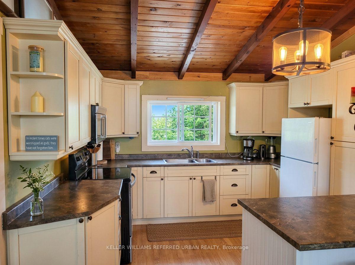 Photo 10 of 1118 Pine Lake Shores, Bracebridge, Oakley — HOMEH