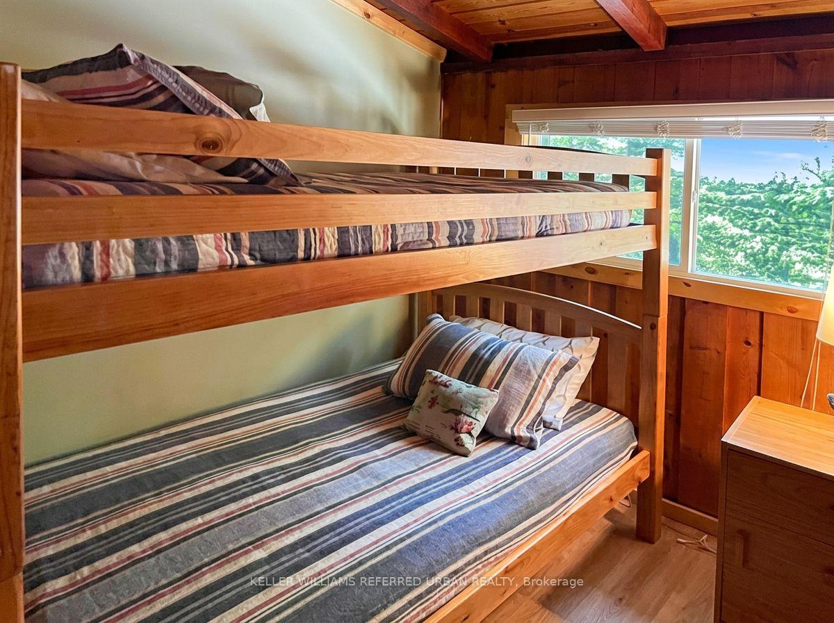 Photo 13 of 1118 Pine Lake Shores, Bracebridge, Oakley — HOMEH
