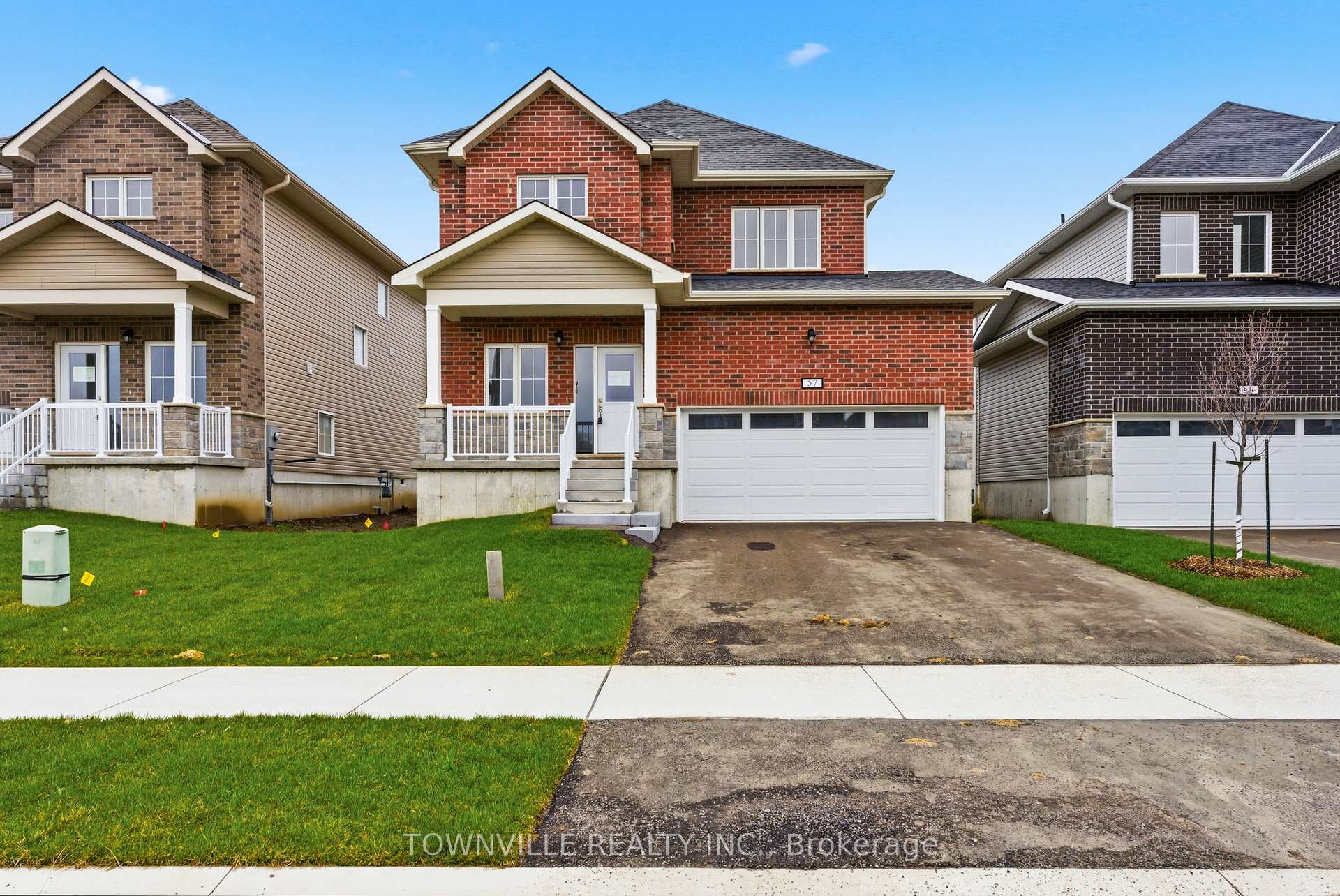Photo 2 of 57 Bradden Crescent, Belleville, Belleville Ward — HOMEH