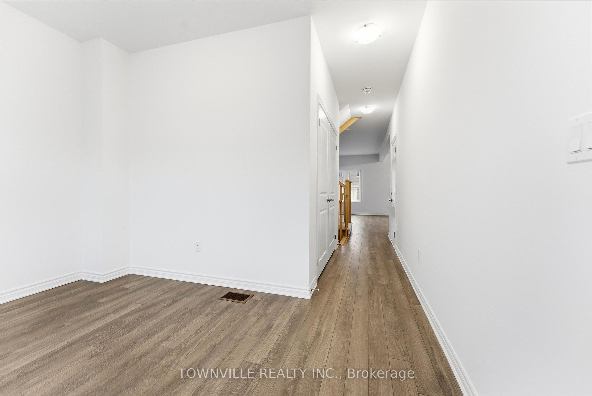 Photo 6 of 57 Bradden Crescent, Belleville, Belleville Ward — HOMEH