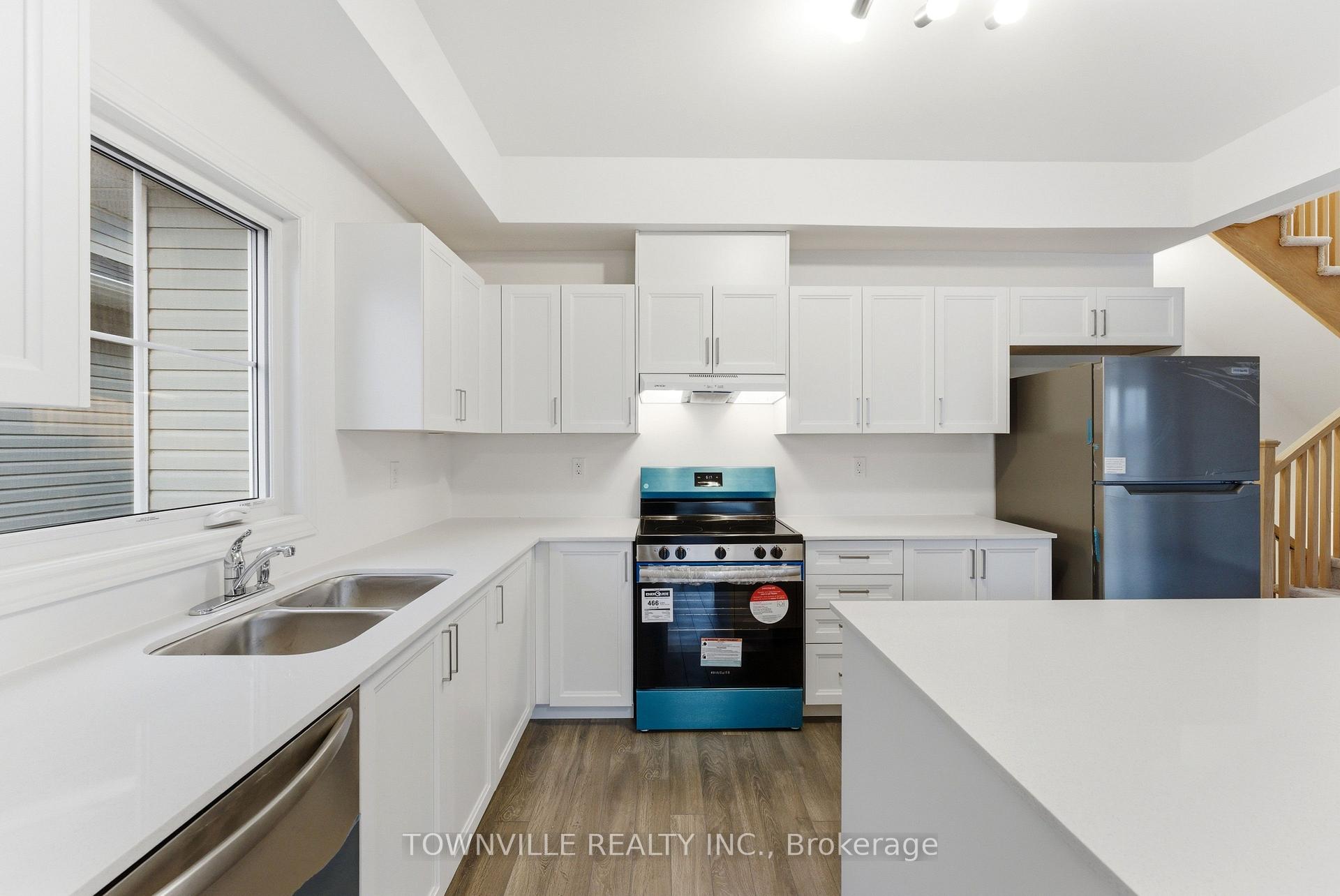 Photo 12 of 57 Bradden Crescent, Belleville, Belleville Ward — HOMEH