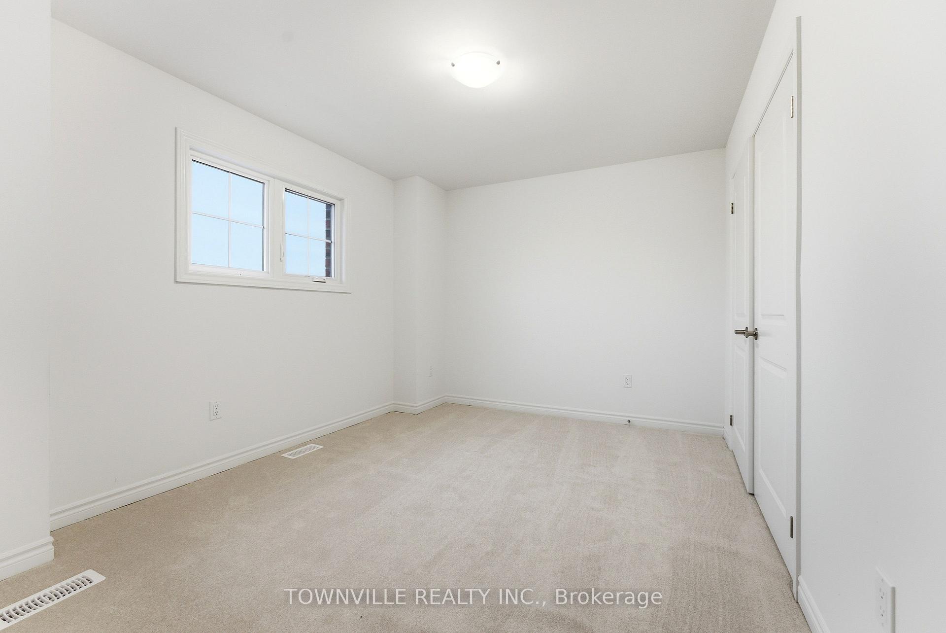 Photo 25 of 57 Bradden Crescent, Belleville, Belleville Ward — HOMEH