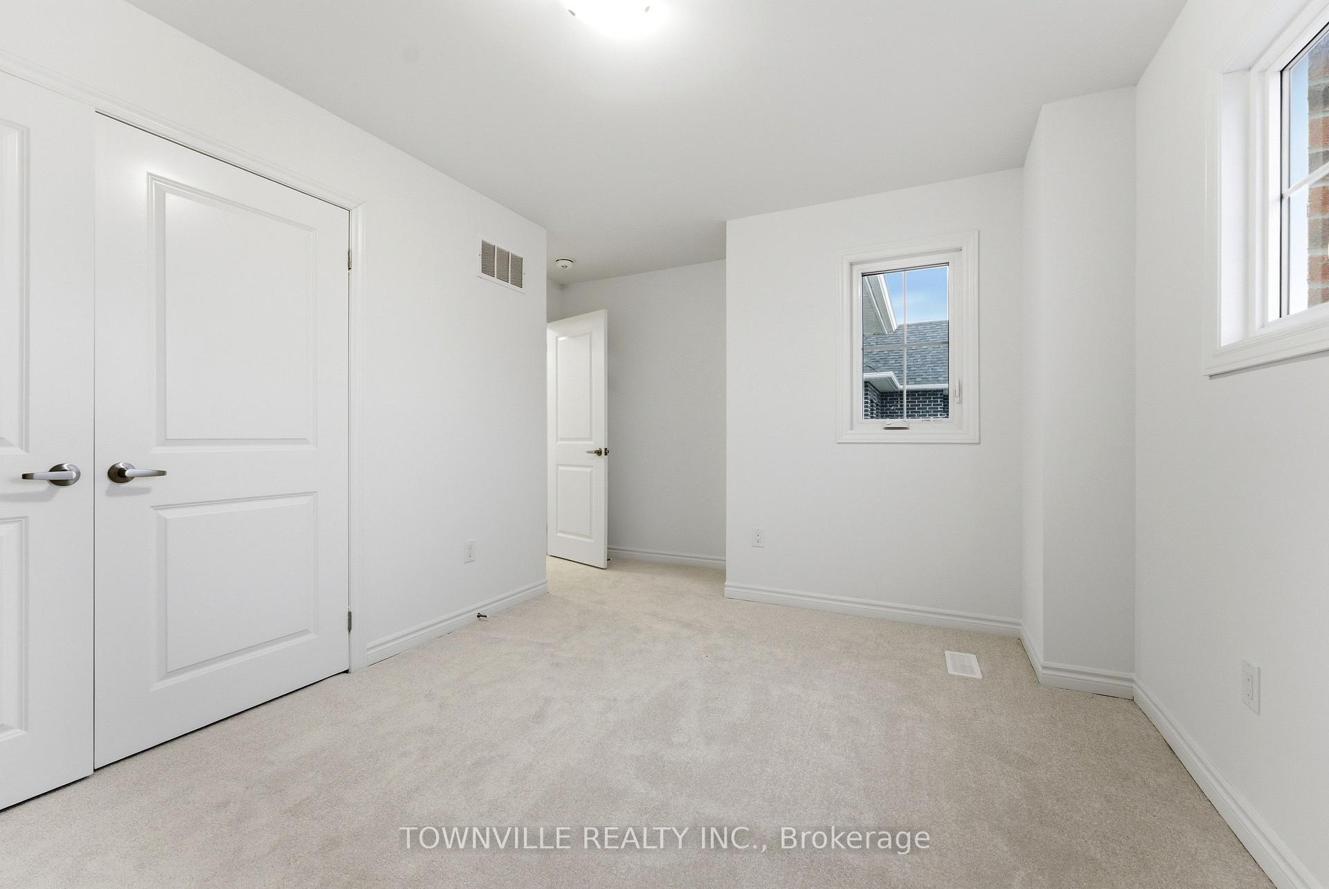 Photo 26 of 57 Bradden Crescent, Belleville, Belleville Ward — HOMEH