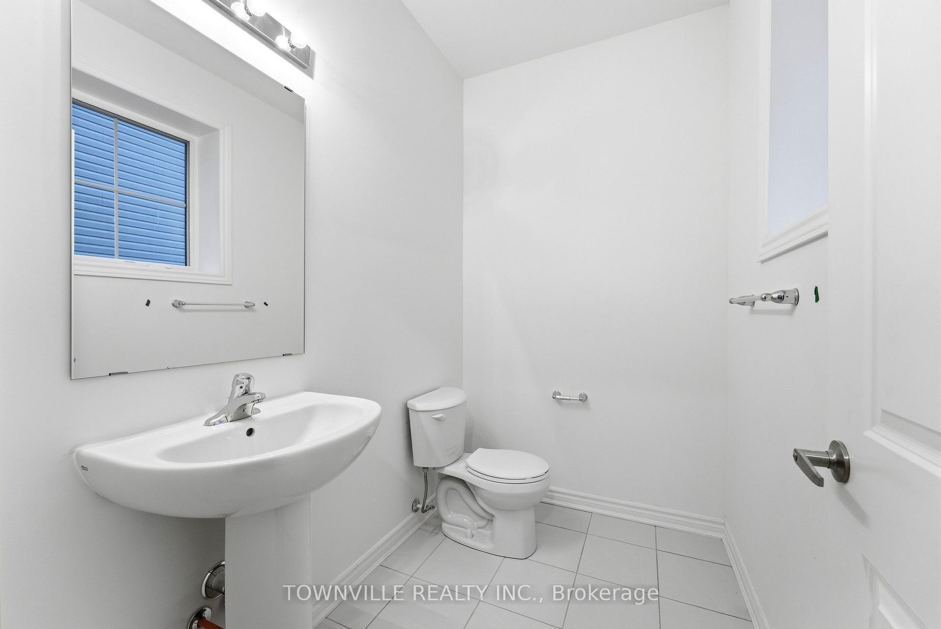 Photo 27 of 57 Bradden Crescent, Belleville, Belleville Ward — HOMEH