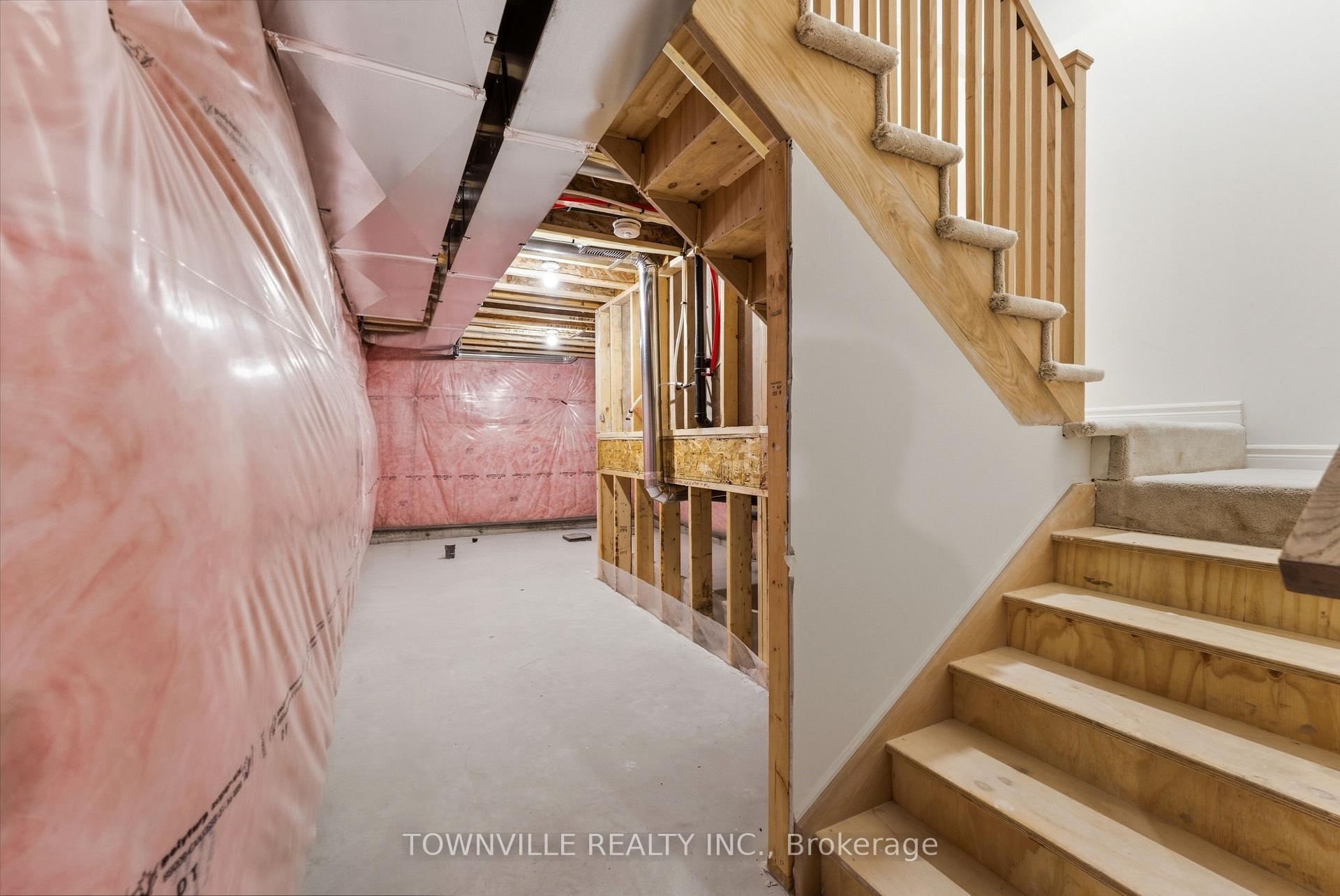 Photo 28 of 57 Bradden Crescent, Belleville, Belleville Ward — HOMEH
