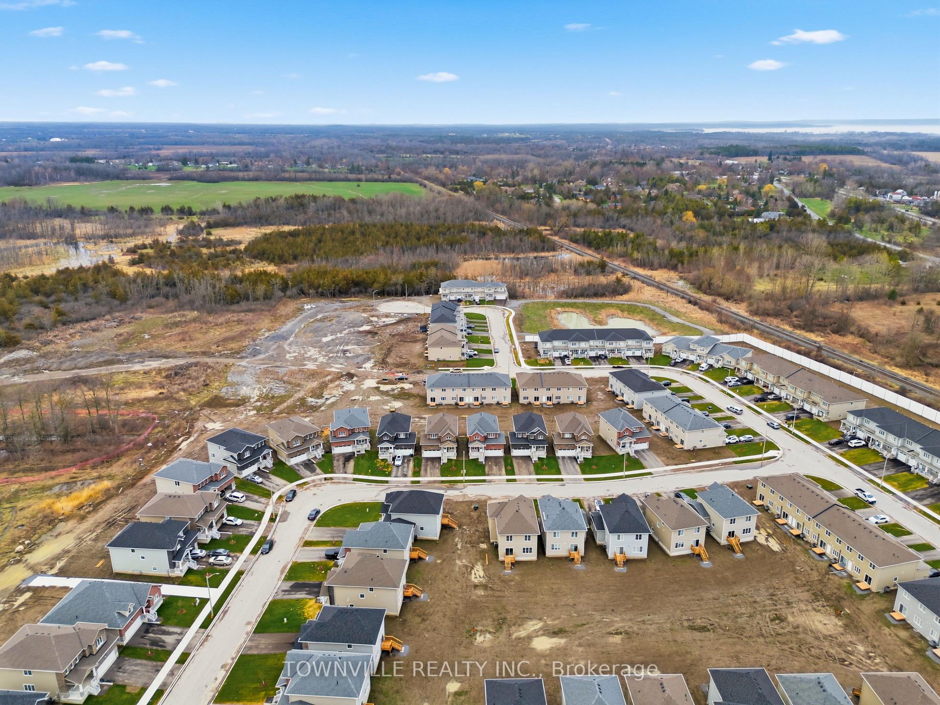 Photo 35 of 57 Bradden Crescent, Belleville, Belleville Ward — HOMEH