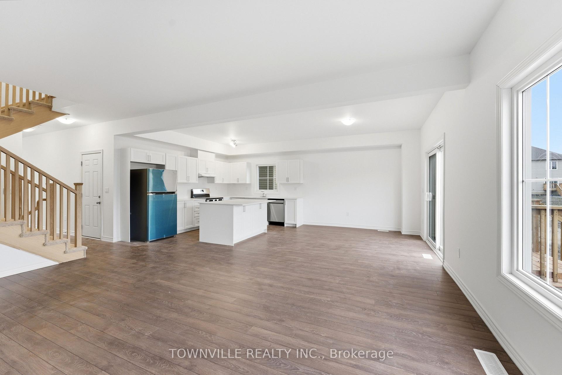 Photo 9 of 12 Bradden Crescent, Belleville, Belleville Ward — HOMEH