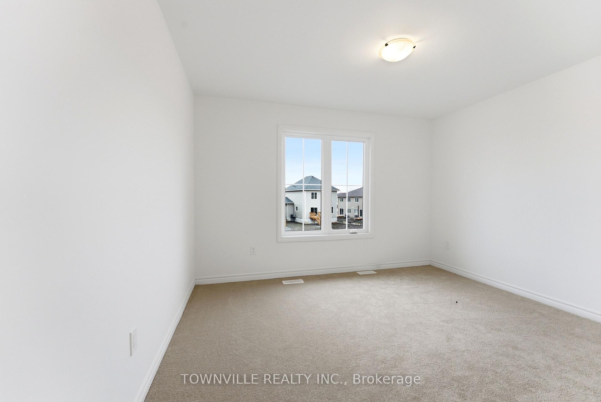 Photo 16 of 12 Bradden Crescent, Belleville, Belleville Ward — HOMEH