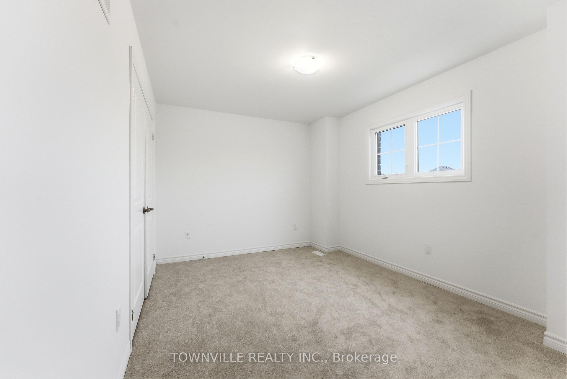 Photo 24 of 12 Bradden Crescent, Belleville, Belleville Ward — HOMEH