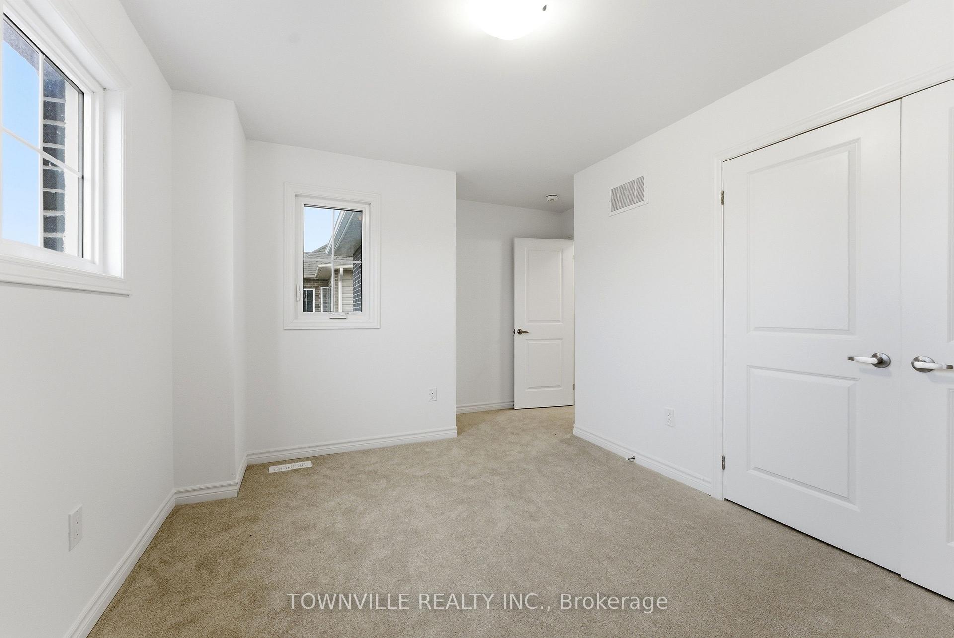 Photo 25 of 12 Bradden Crescent, Belleville, Belleville Ward — HOMEH