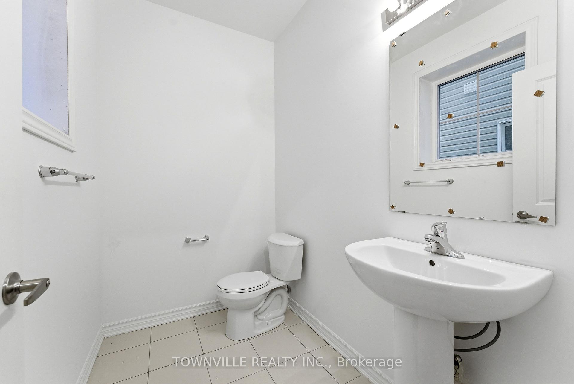 Photo 27 of 12 Bradden Crescent, Belleville, Belleville Ward — HOMEH