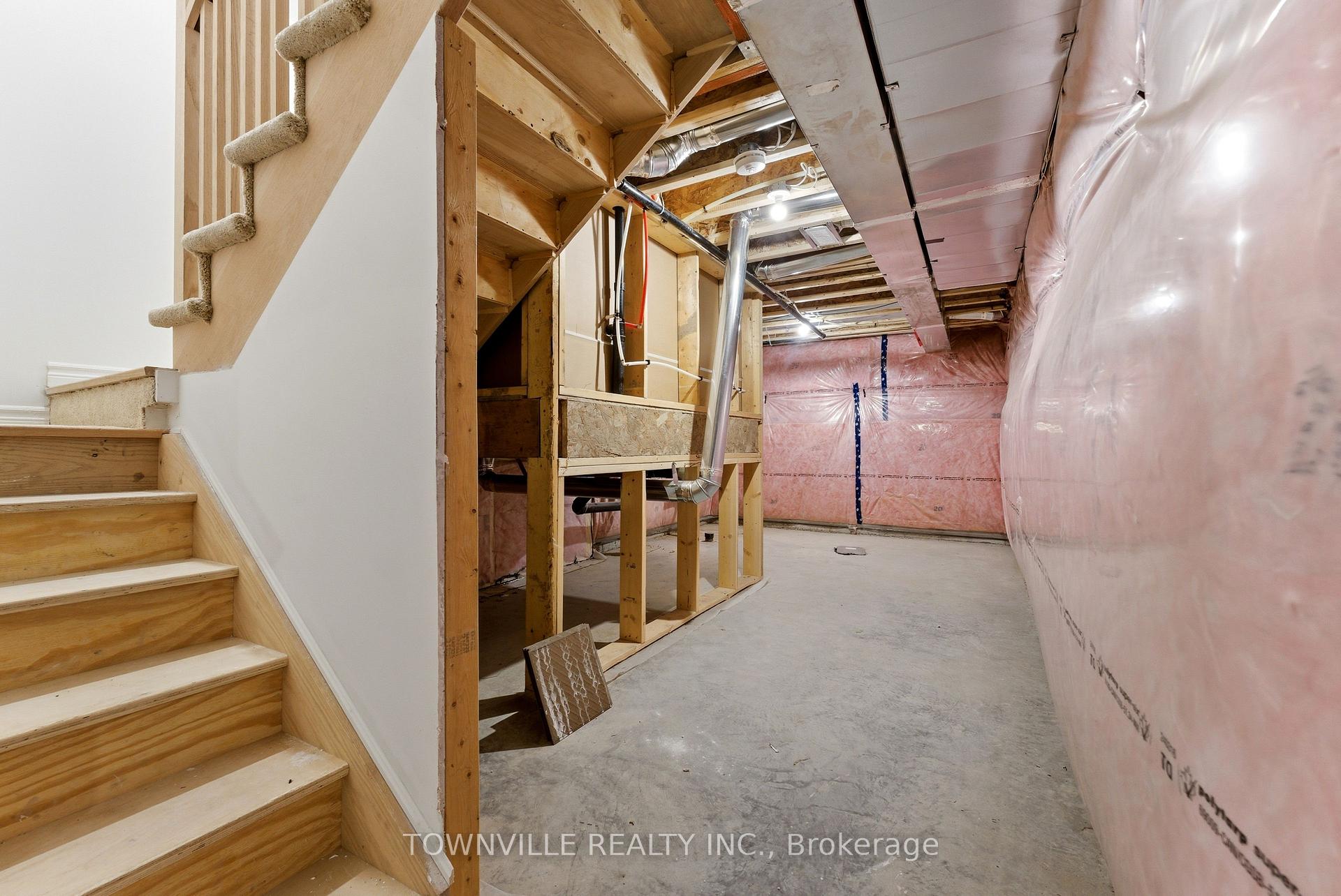 Photo 29 of 12 Bradden Crescent, Belleville, Belleville Ward — HOMEH