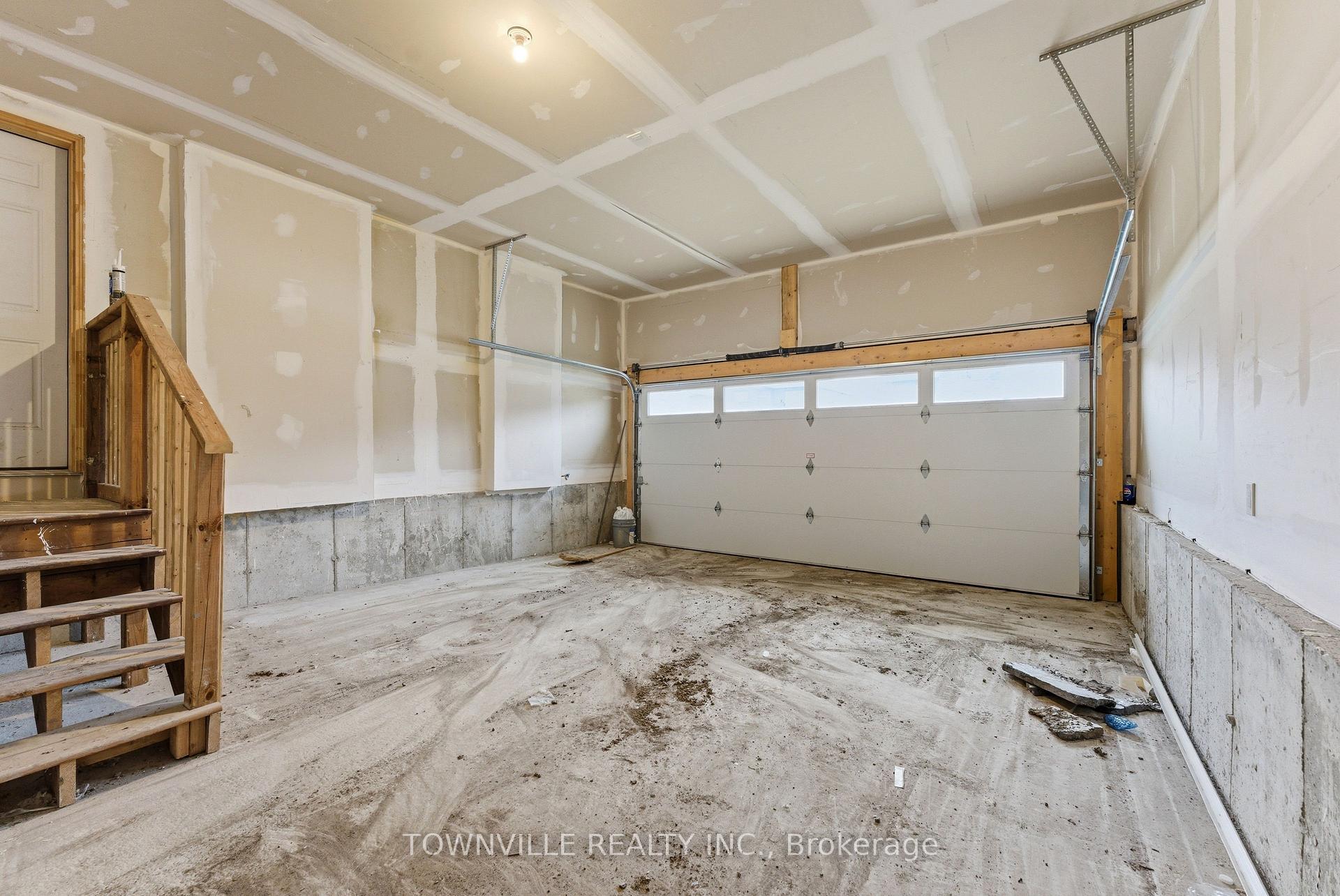 Photo 31 of 12 Bradden Crescent, Belleville, Belleville Ward — HOMEH
