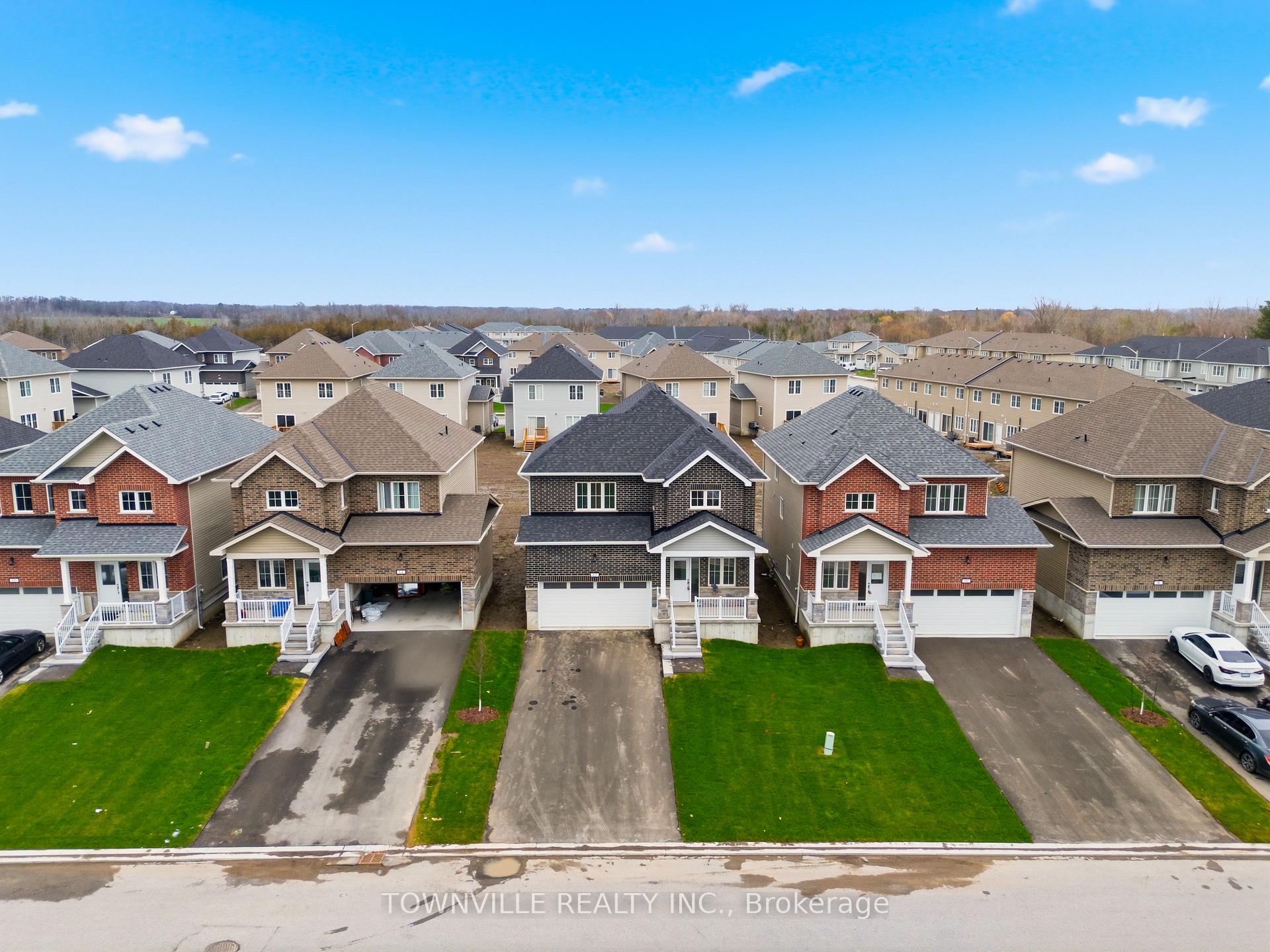 Photo 32 of 12 Bradden Crescent, Belleville, Belleville Ward — HOMEH