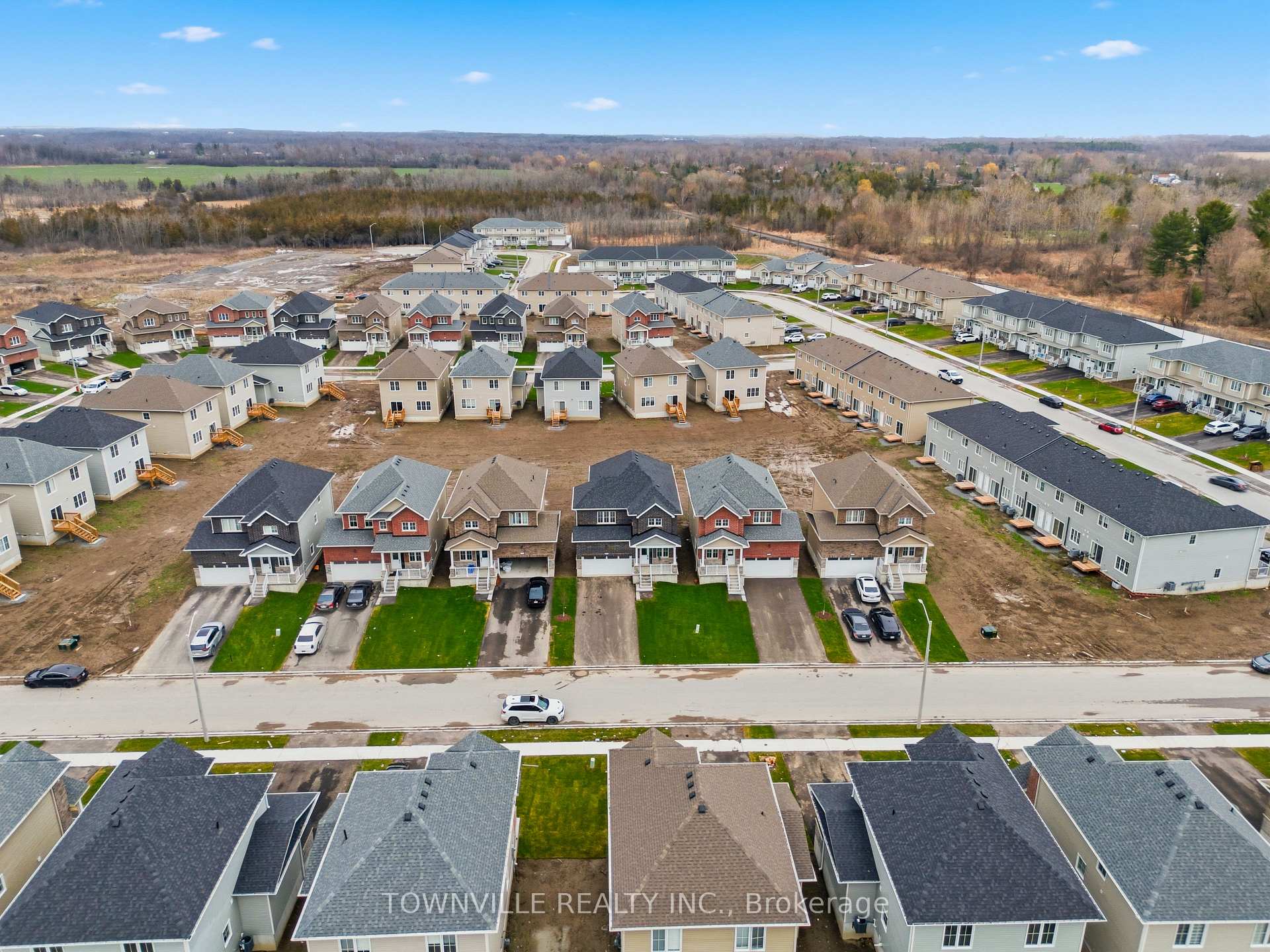 Photo 33 of 12 Bradden Crescent, Belleville, Belleville Ward — HOMEH