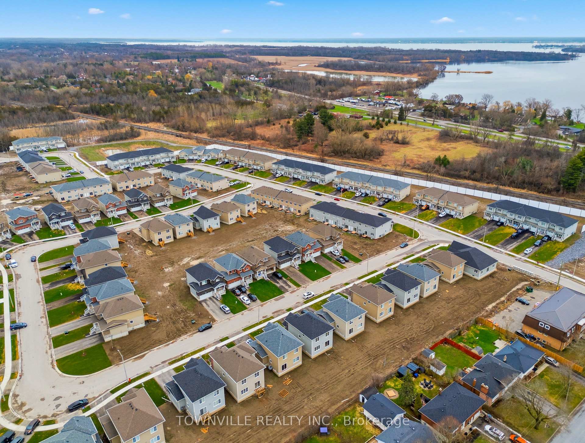 Photo 38 of 12 Bradden Crescent, Belleville, Belleville Ward — HOMEH