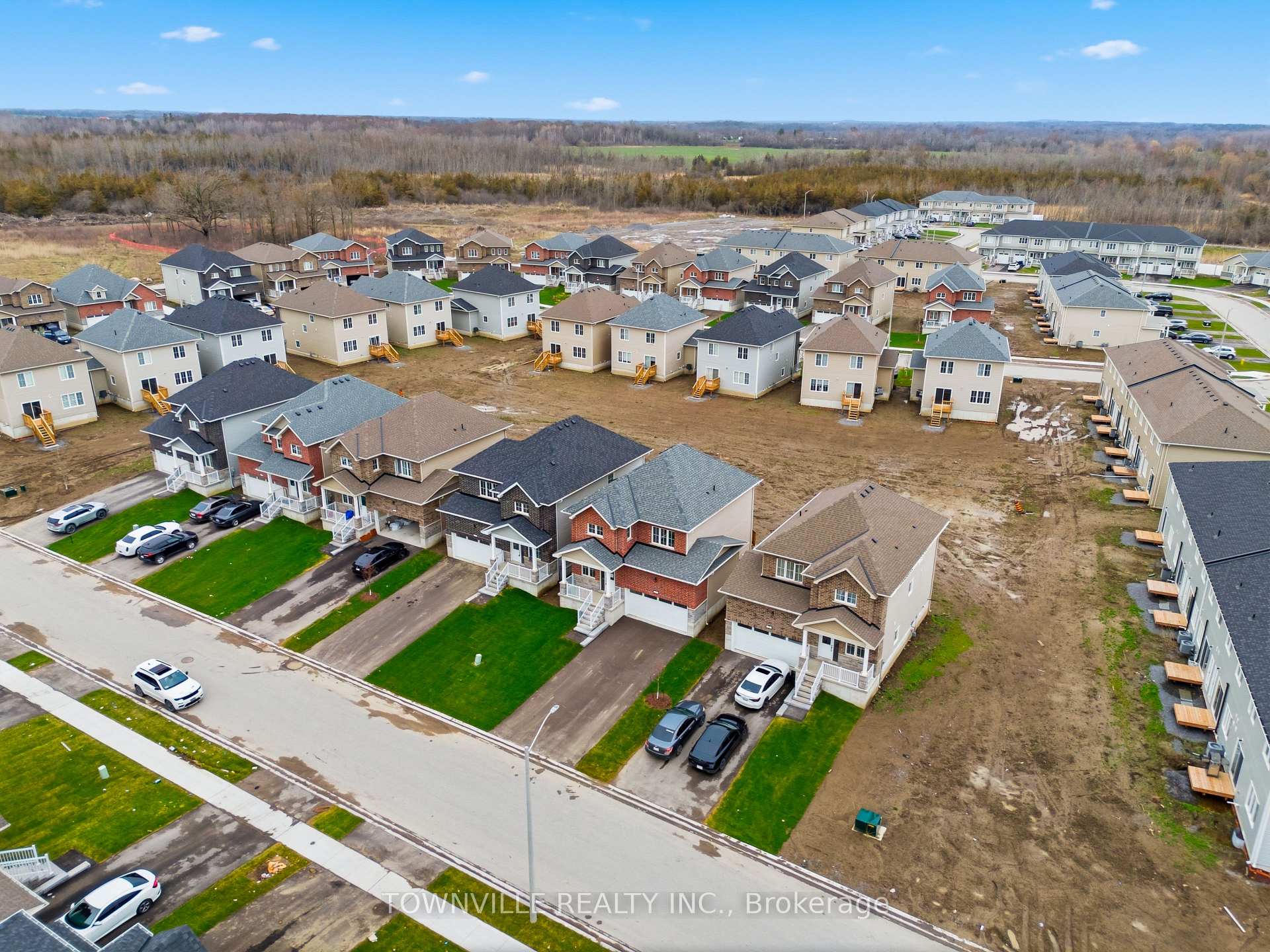 Photo 39 of 12 Bradden Crescent, Belleville, Belleville Ward — HOMEH