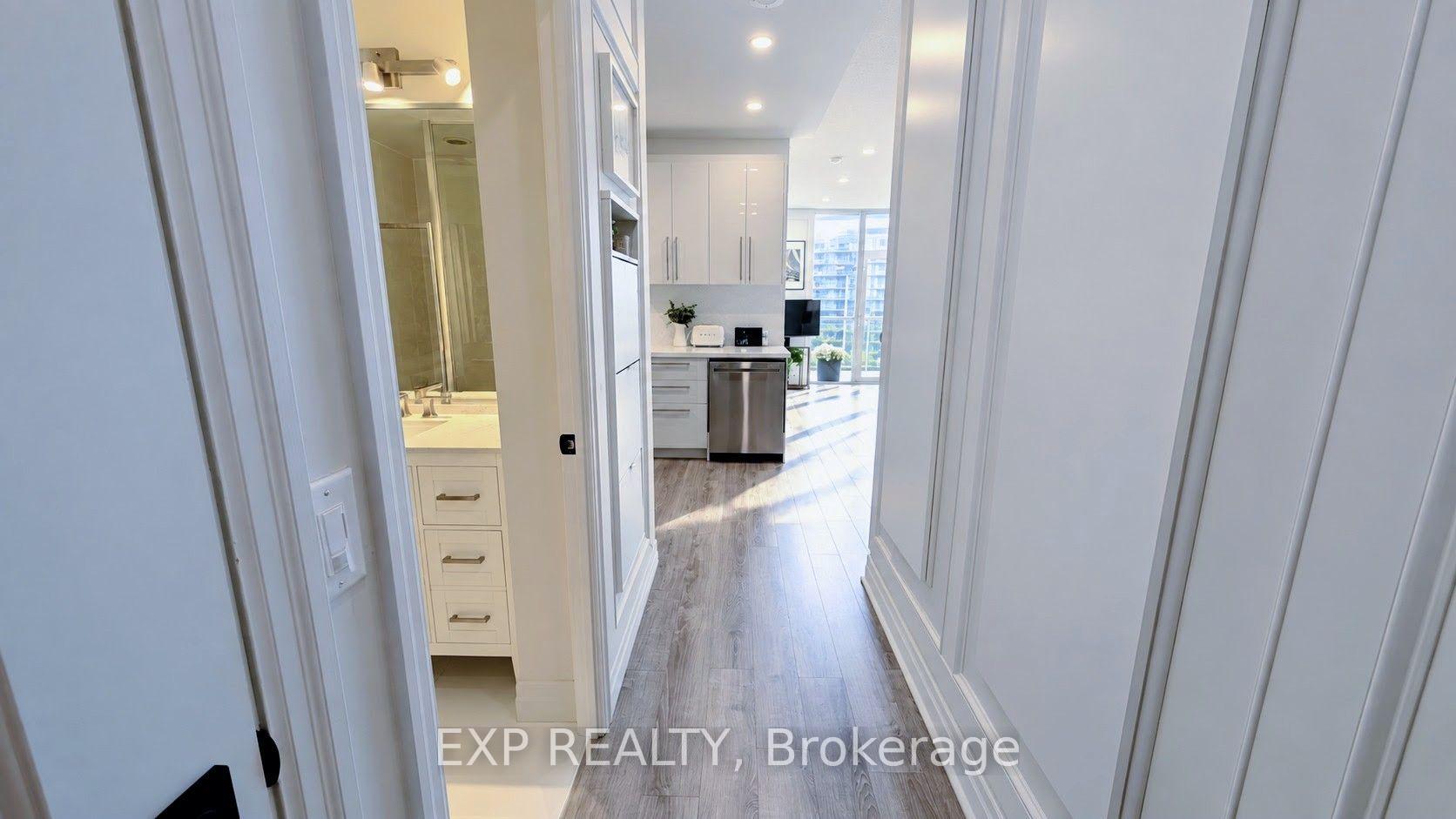 Photo 2 of Unit 1213, 58 Marine Parade Drive, Etobicoke, Mimico — HOMEH