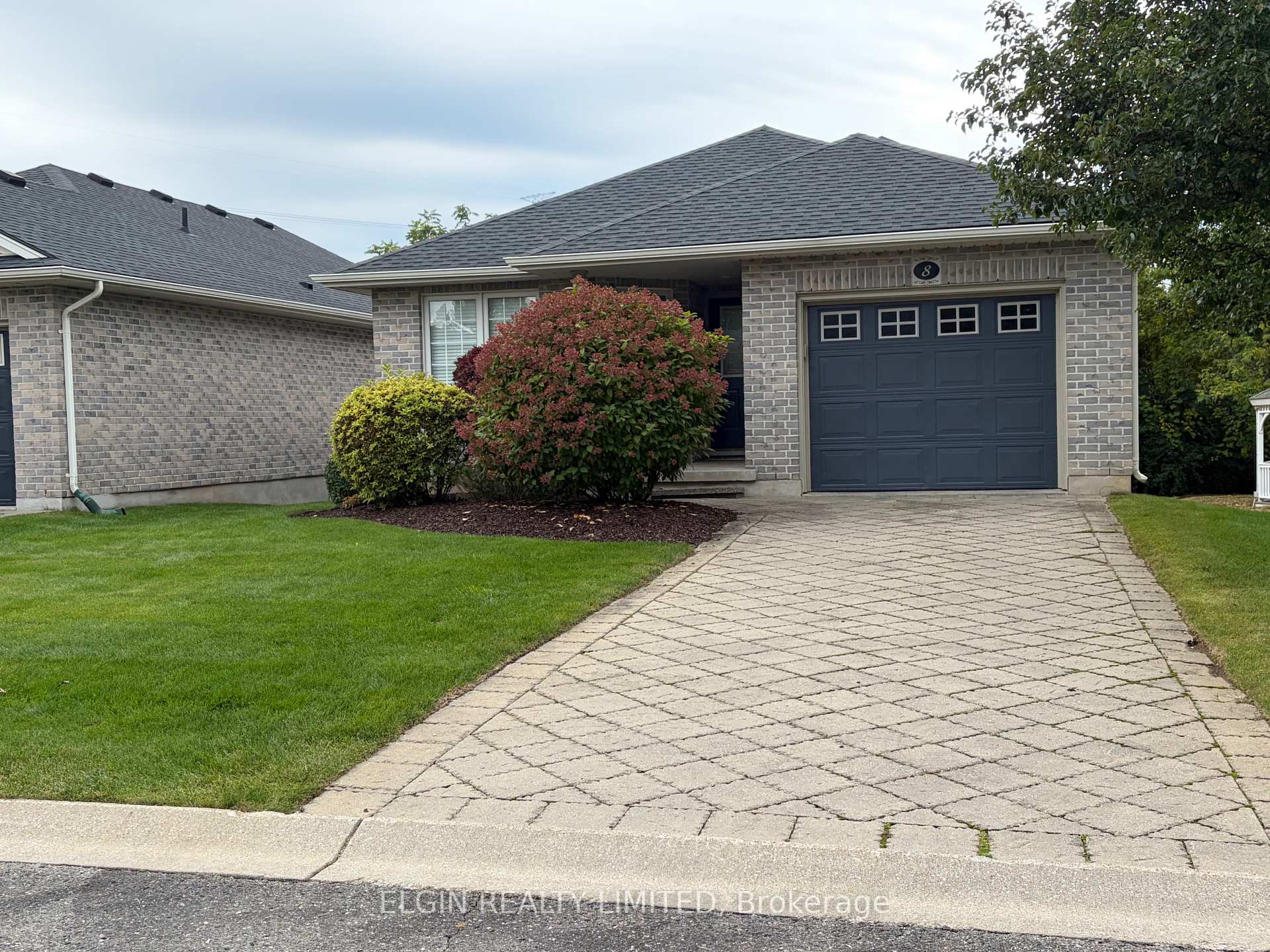 Photo of Unit 8, 16 Havenridge Court