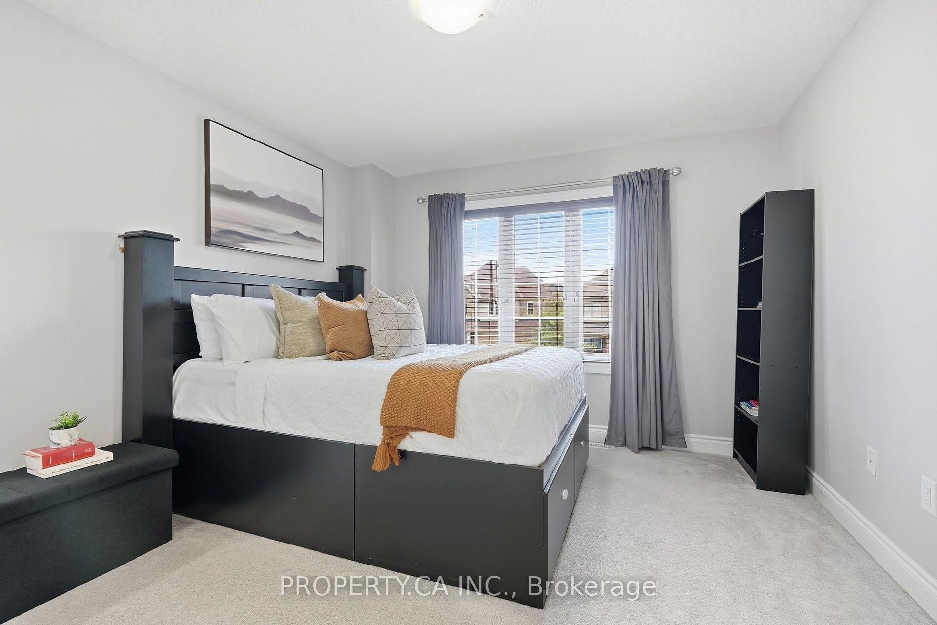 Photo 19 of 7829 Juneberry Drive, Niagara Falls, Brown — HOMEH
