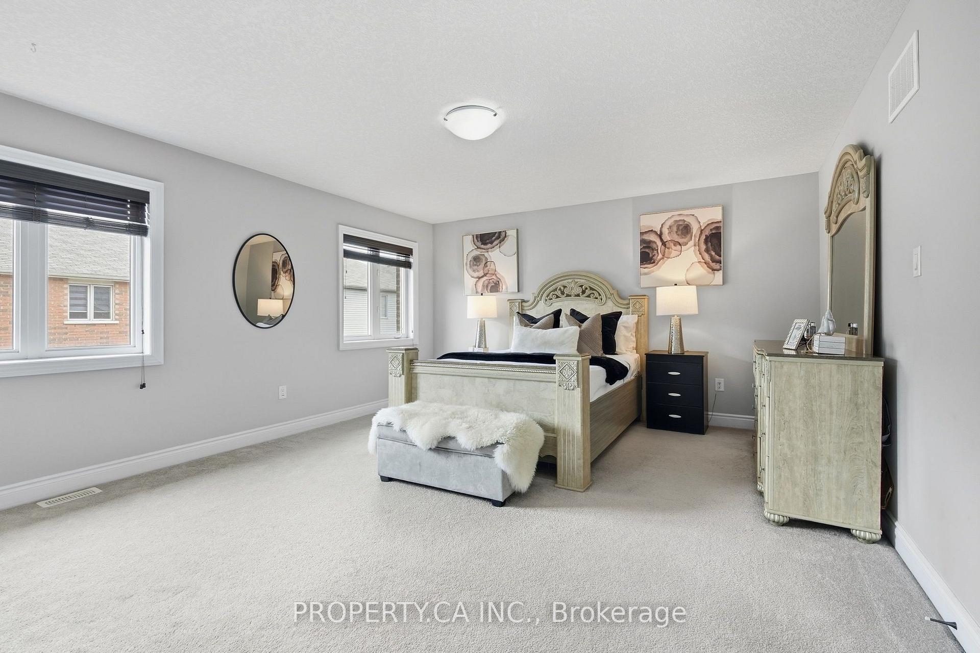 Photo 25 of 7829 Juneberry Drive, Niagara Falls, Brown — HOMEH