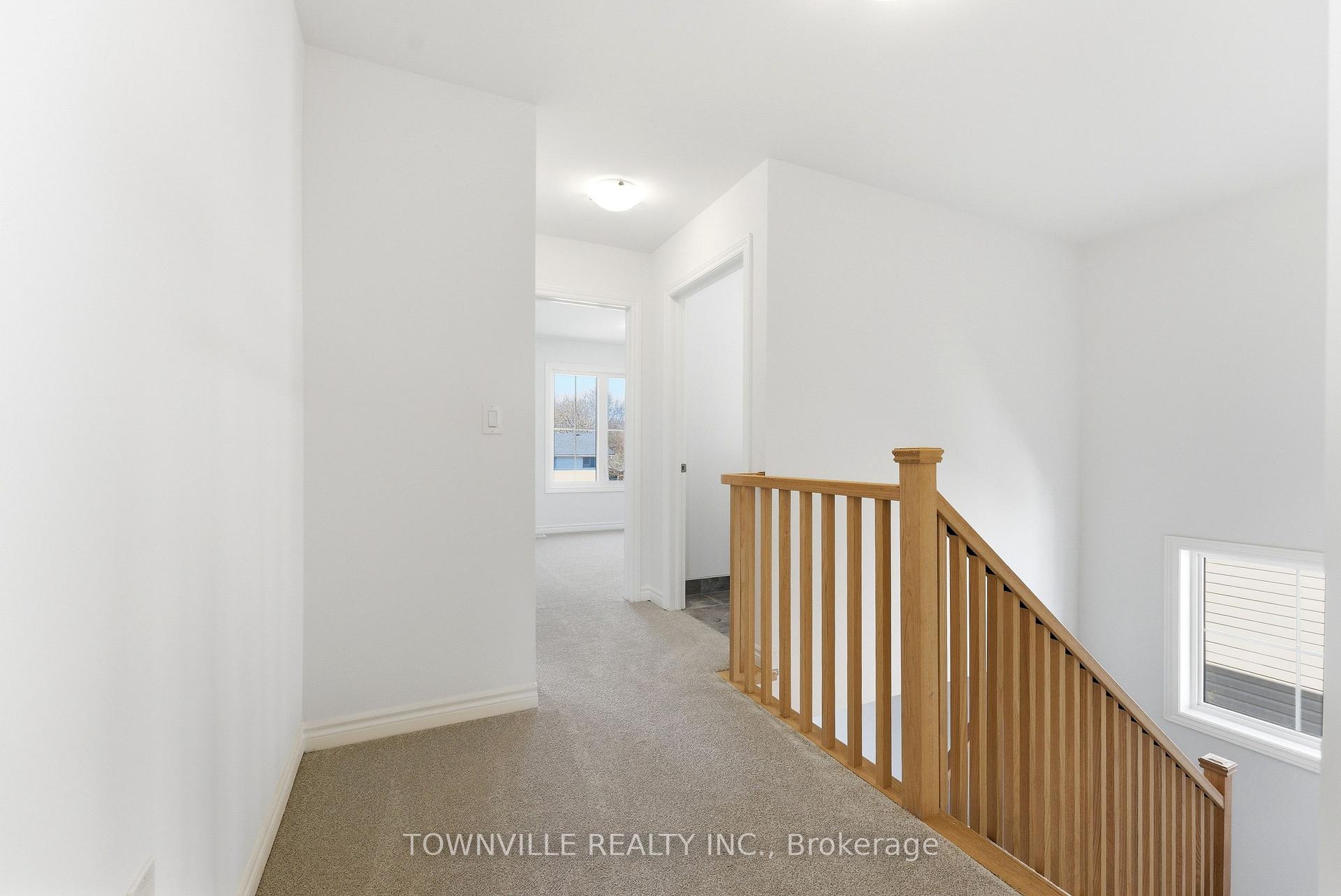 Photo 14 of 15 Bradden Crescent, Belleville, Belleville Ward — HOMEH