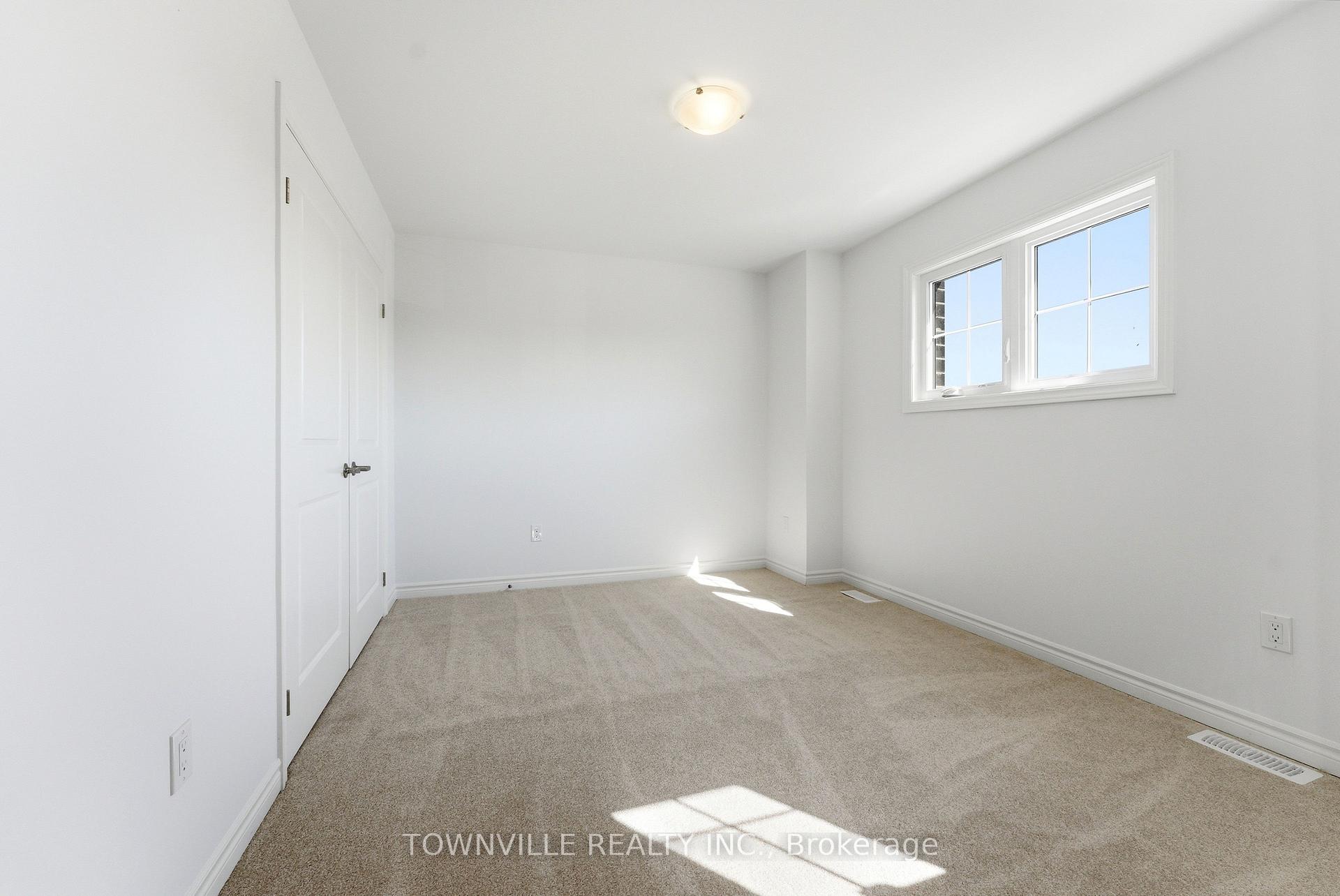 Photo 18 of 15 Bradden Crescent, Belleville, Belleville Ward — HOMEH