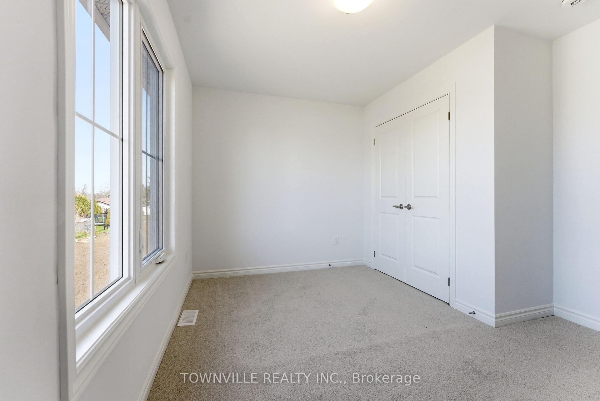 Photo 22 of 15 Bradden Crescent, Belleville, Belleville Ward — HOMEH