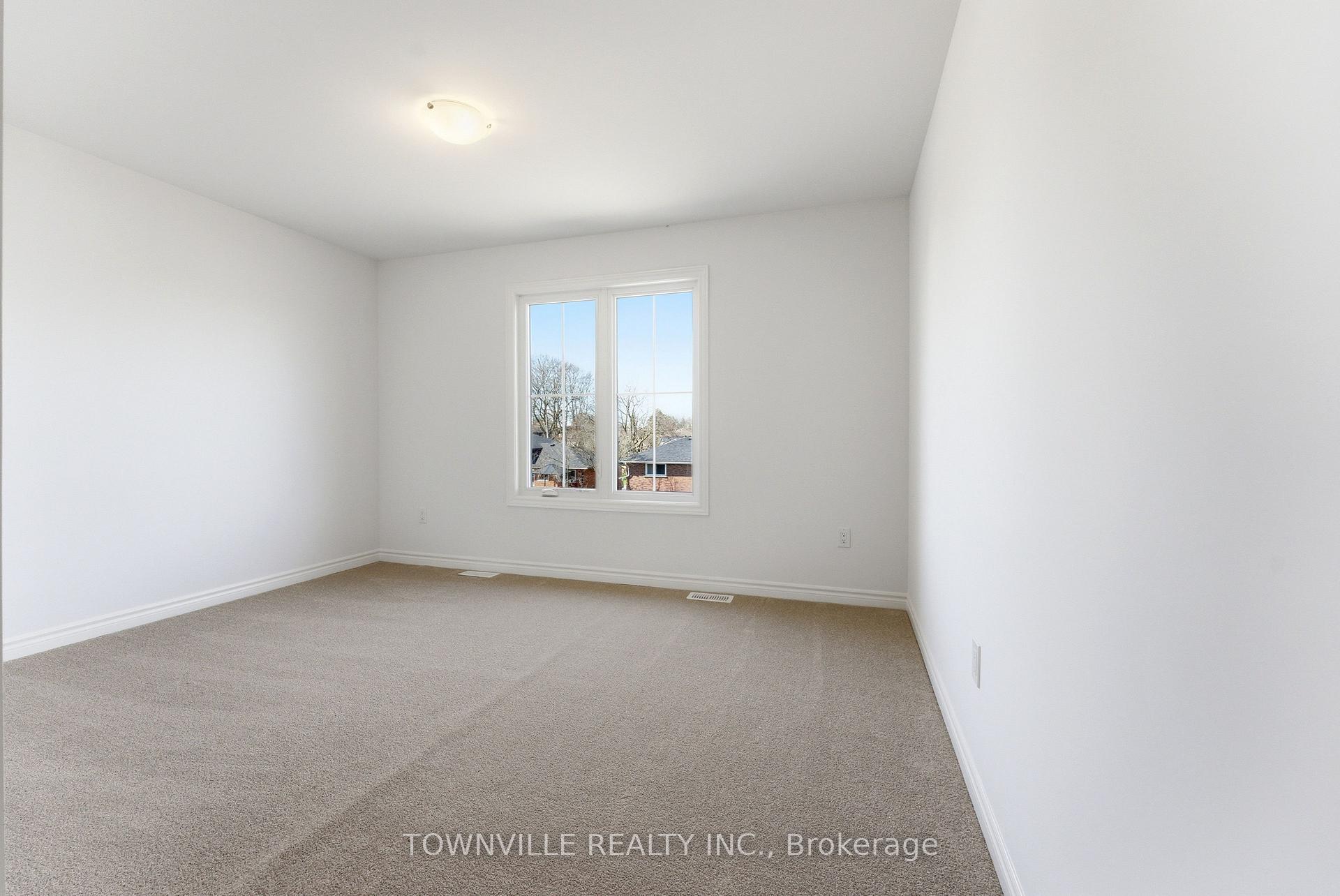 Photo 23 of 15 Bradden Crescent, Belleville, Belleville Ward — HOMEH