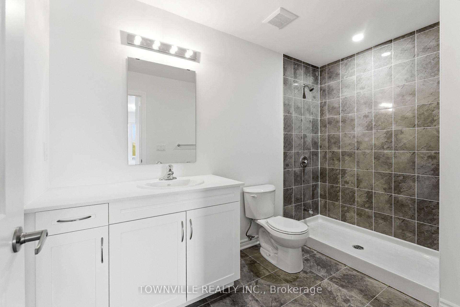 Photo 24 of 15 Bradden Crescent, Belleville, Belleville Ward — HOMEH