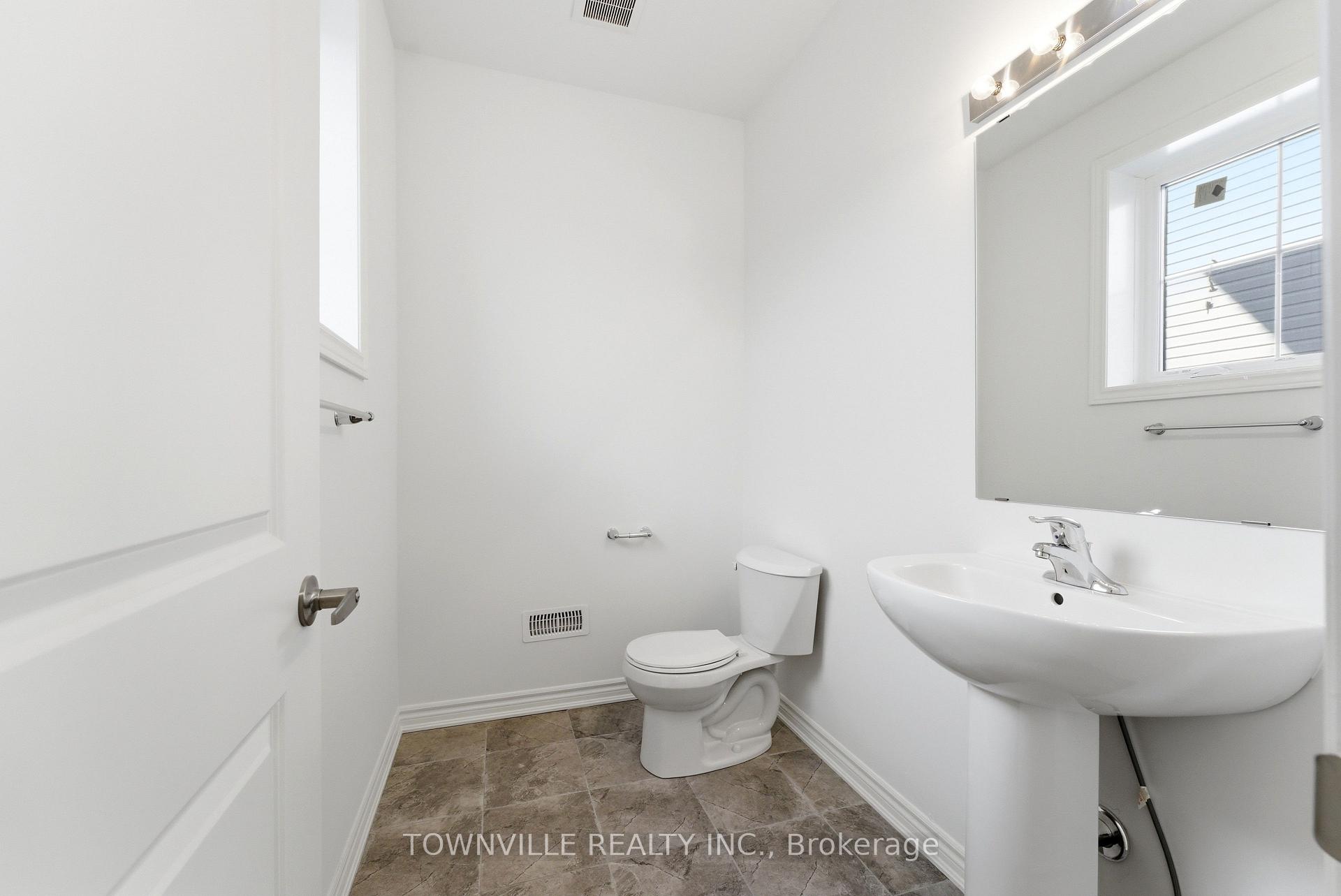 Photo 27 of 15 Bradden Crescent, Belleville, Belleville Ward — HOMEH