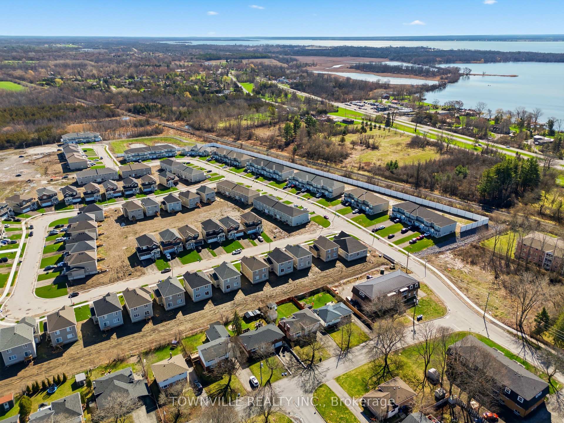 Photo 33 of 15 Bradden Crescent, Belleville, Belleville Ward — HOMEH
