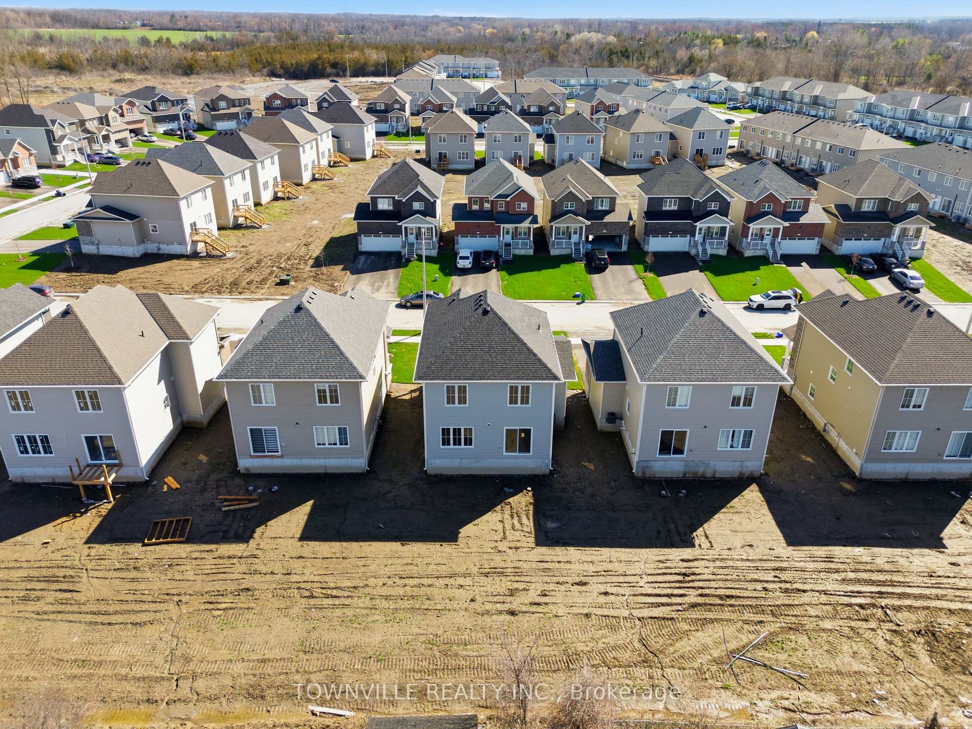 Photo 34 of 15 Bradden Crescent, Belleville, Belleville Ward — HOMEH
