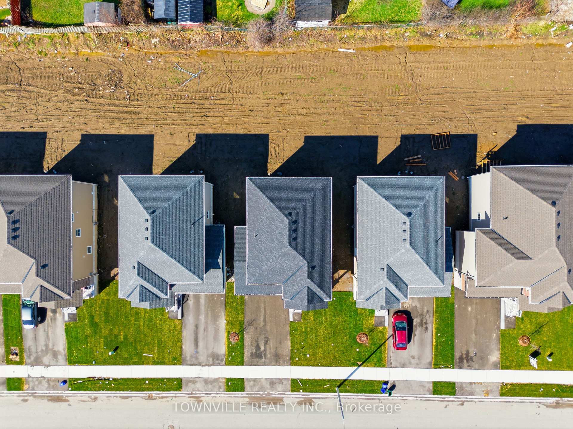 Photo 35 of 15 Bradden Crescent, Belleville, Belleville Ward — HOMEH