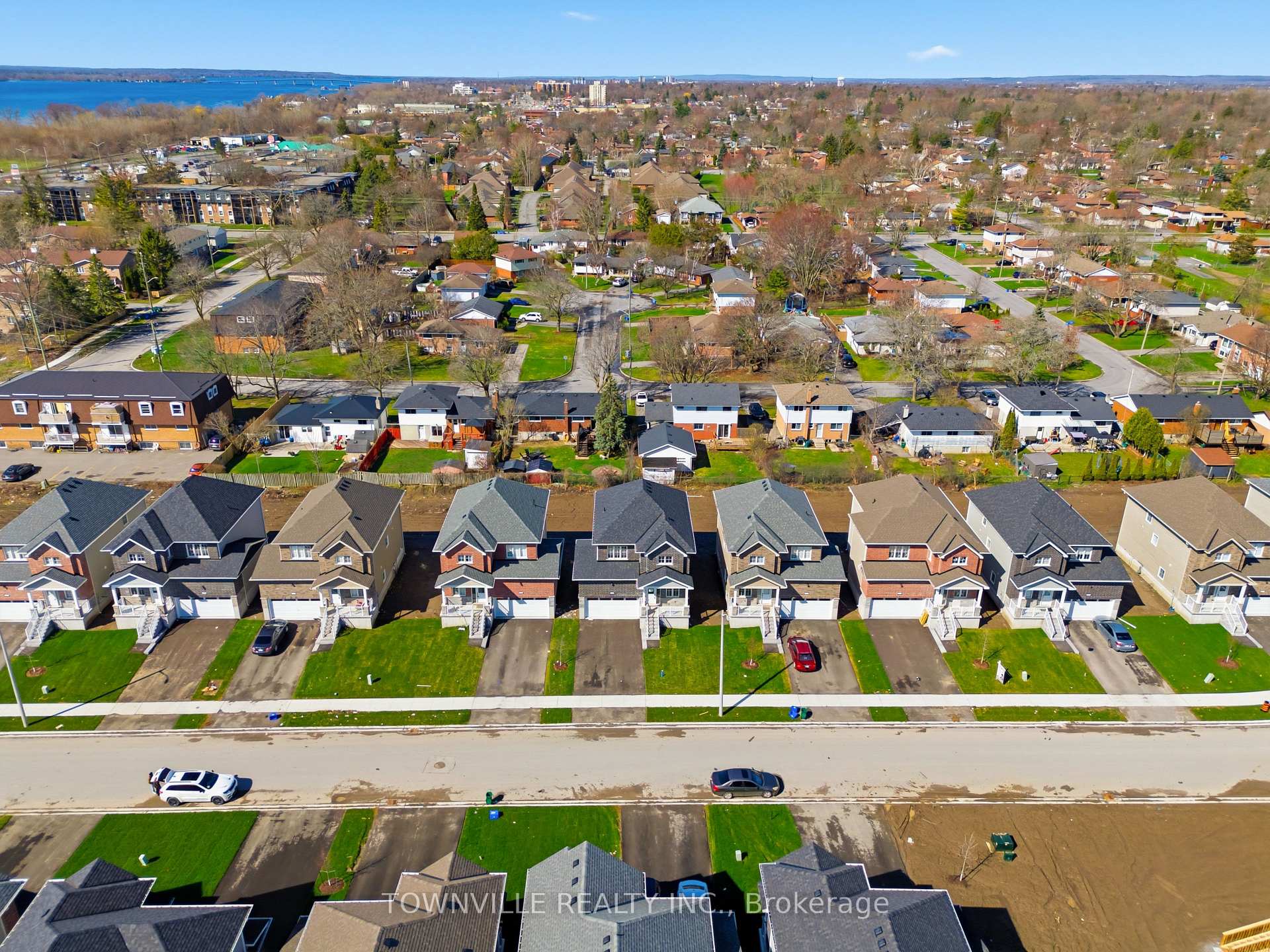 Photo 38 of 15 Bradden Crescent, Belleville, Belleville Ward — HOMEH