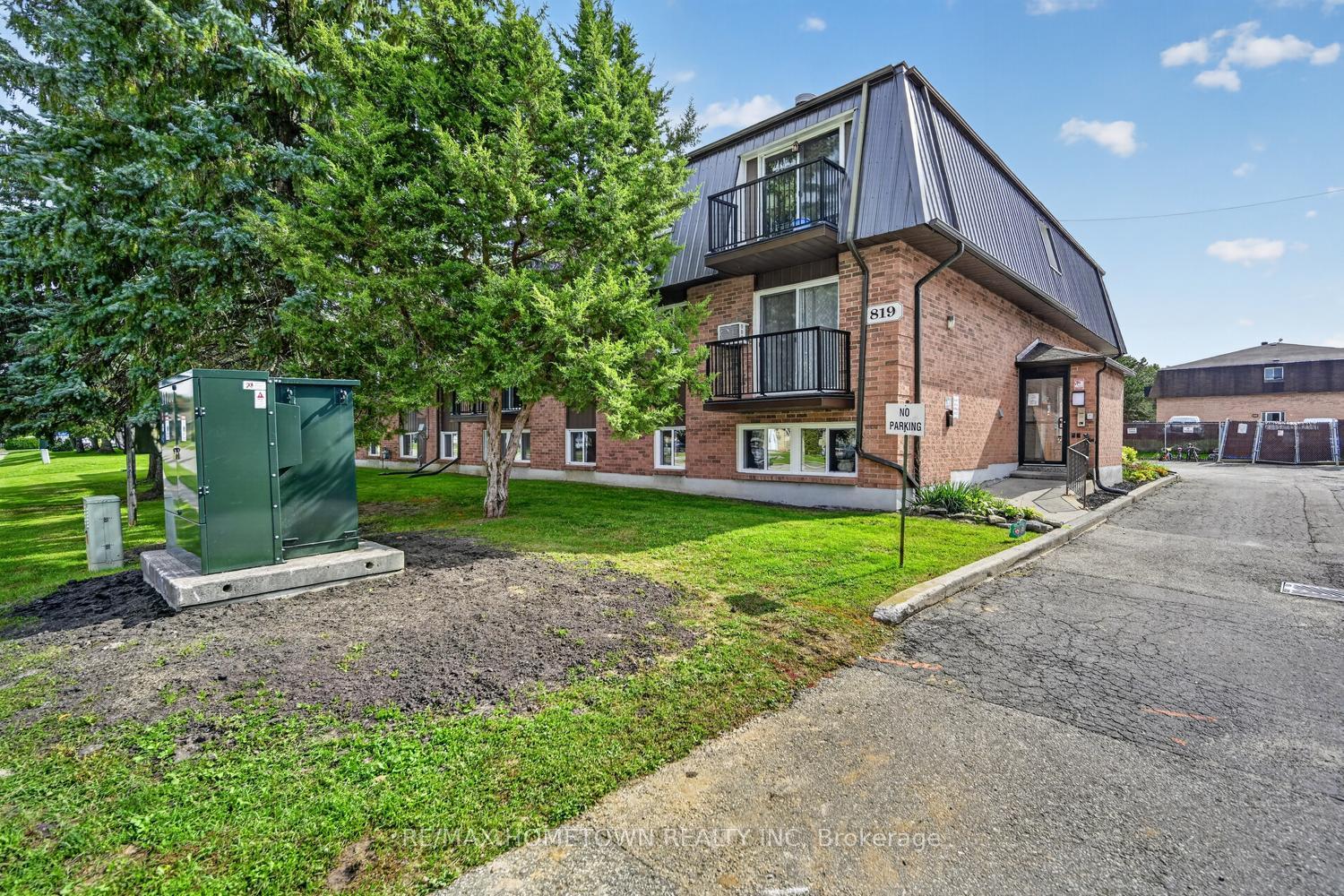 Photo of Unit 1, 819 Macodrum Drive