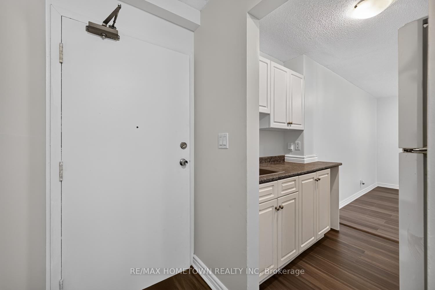 Photo 7 of Unit 1, 819 Macodrum Drive, Brockville, Brockville — HOMEH