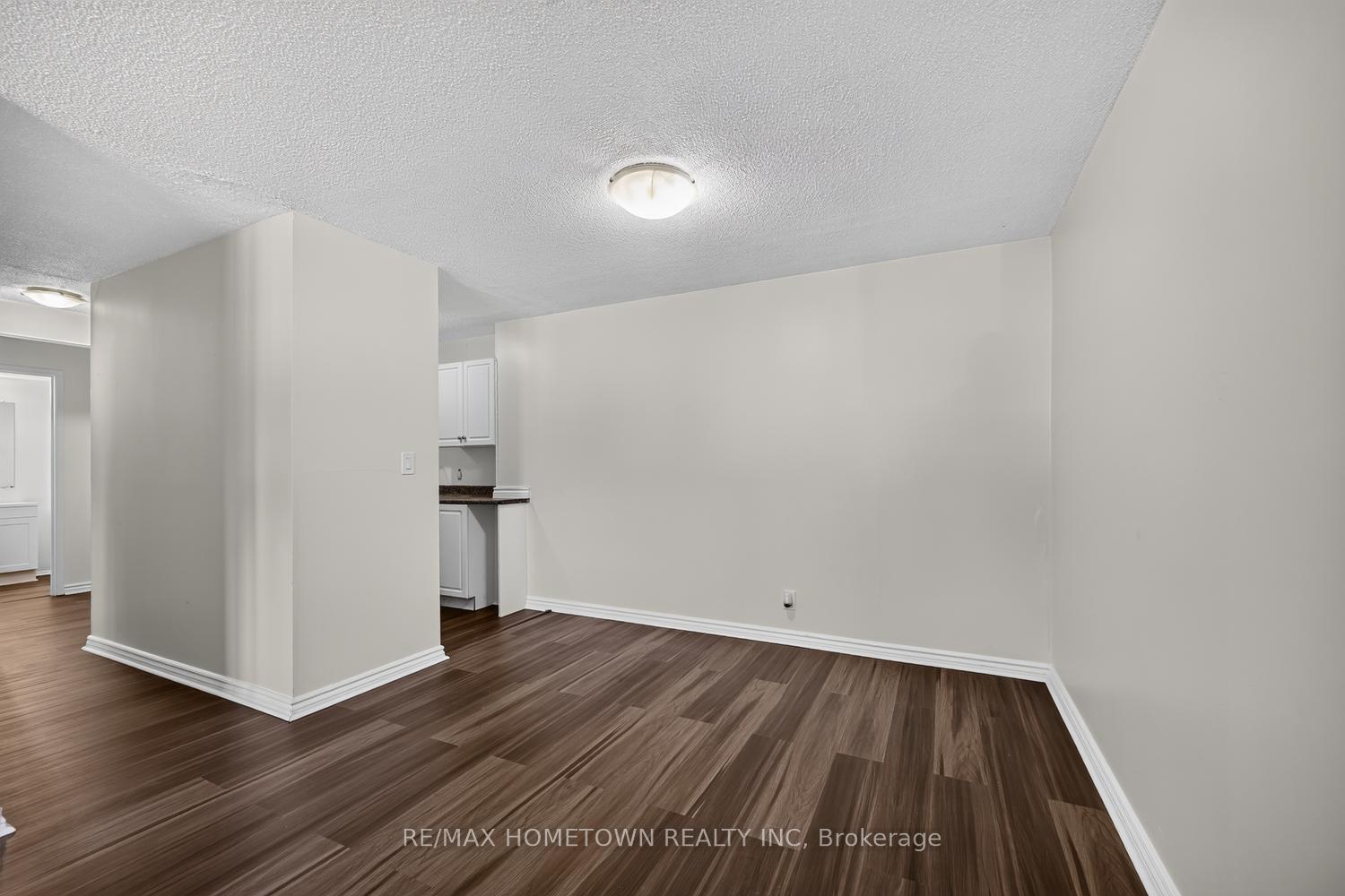 Photo 14 of Unit 1, 819 Macodrum Drive, Brockville, Brockville — HOMEH