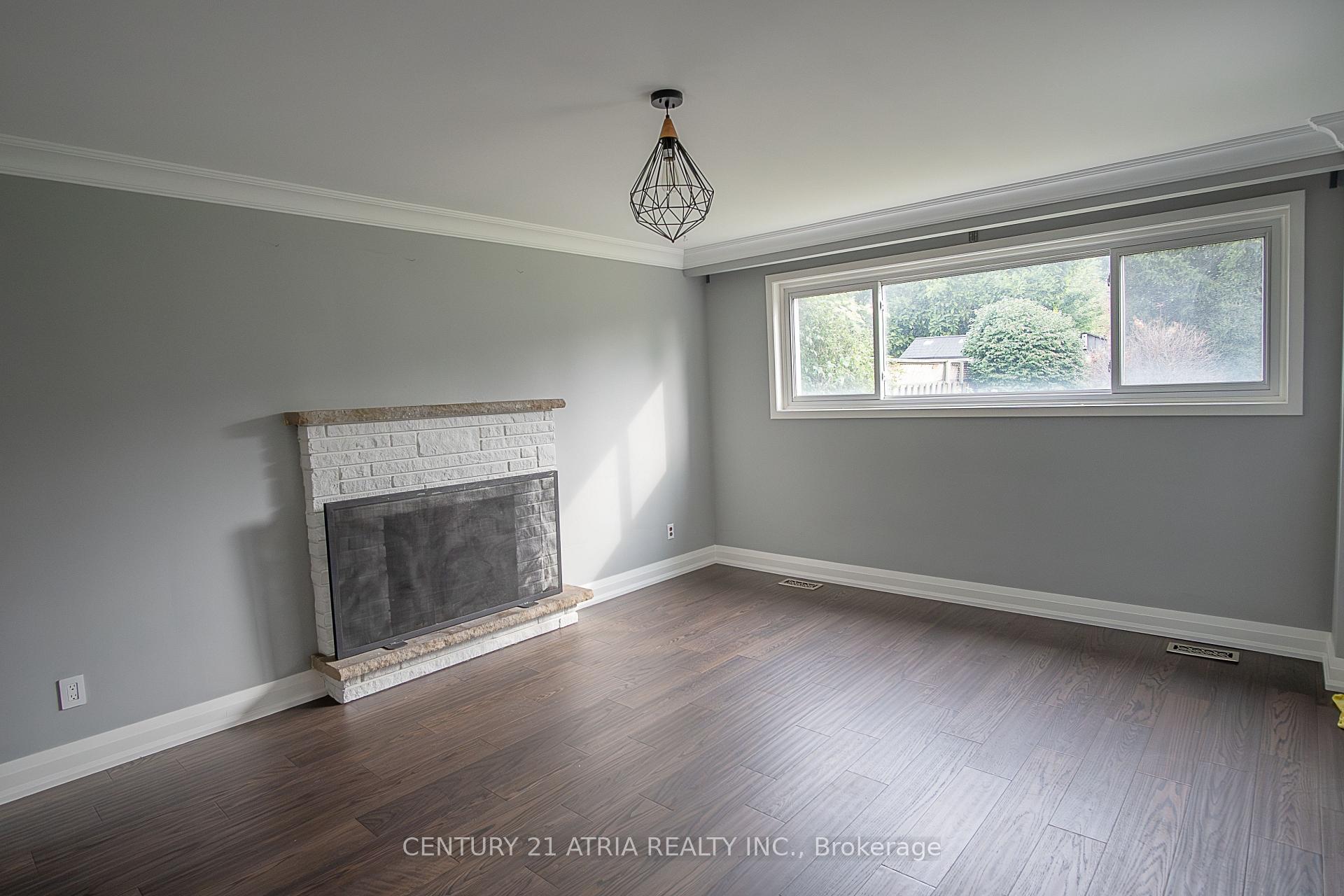 Photo 6 of 119 Milton Street, Etobicoke, Stonegate-Queensway — HOMEH