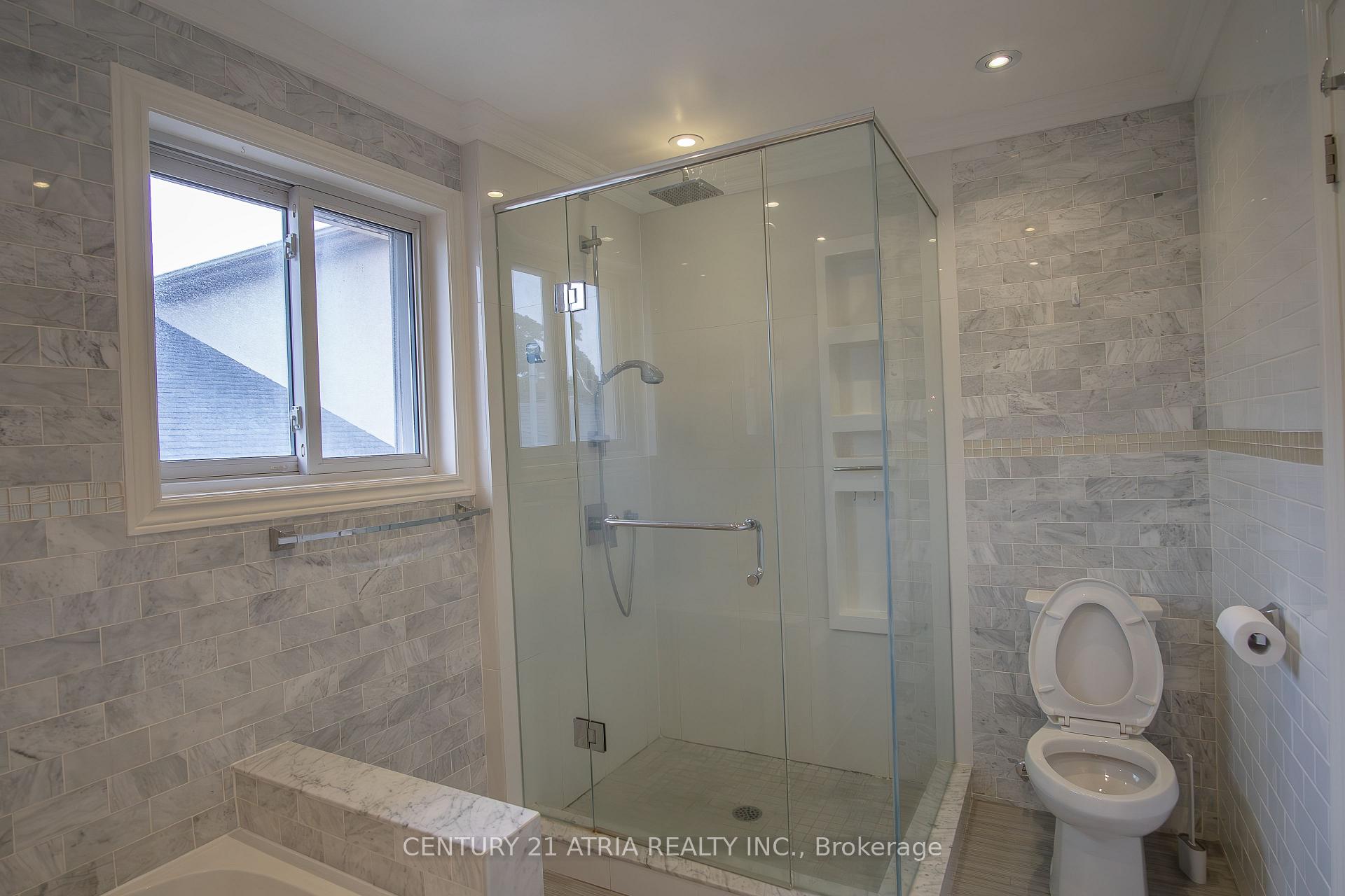 Photo 14 of 119 Milton Street, Etobicoke, Stonegate-Queensway — HOMEH